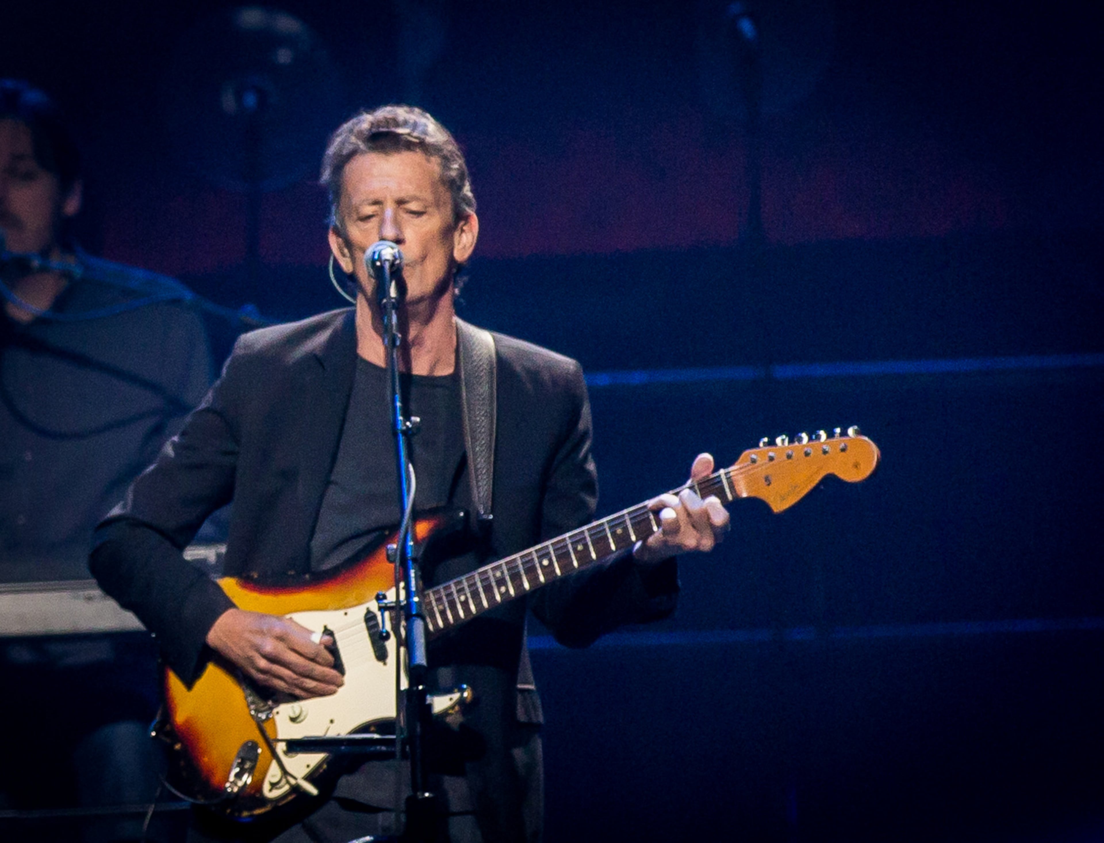 Touring guitarist Steuart Smith joined the Eagles in front of a packed Philips Arena on Oct. 20, 2017. It was the first of a two-night stand at the venue. Photo by Ryan Fleisher
