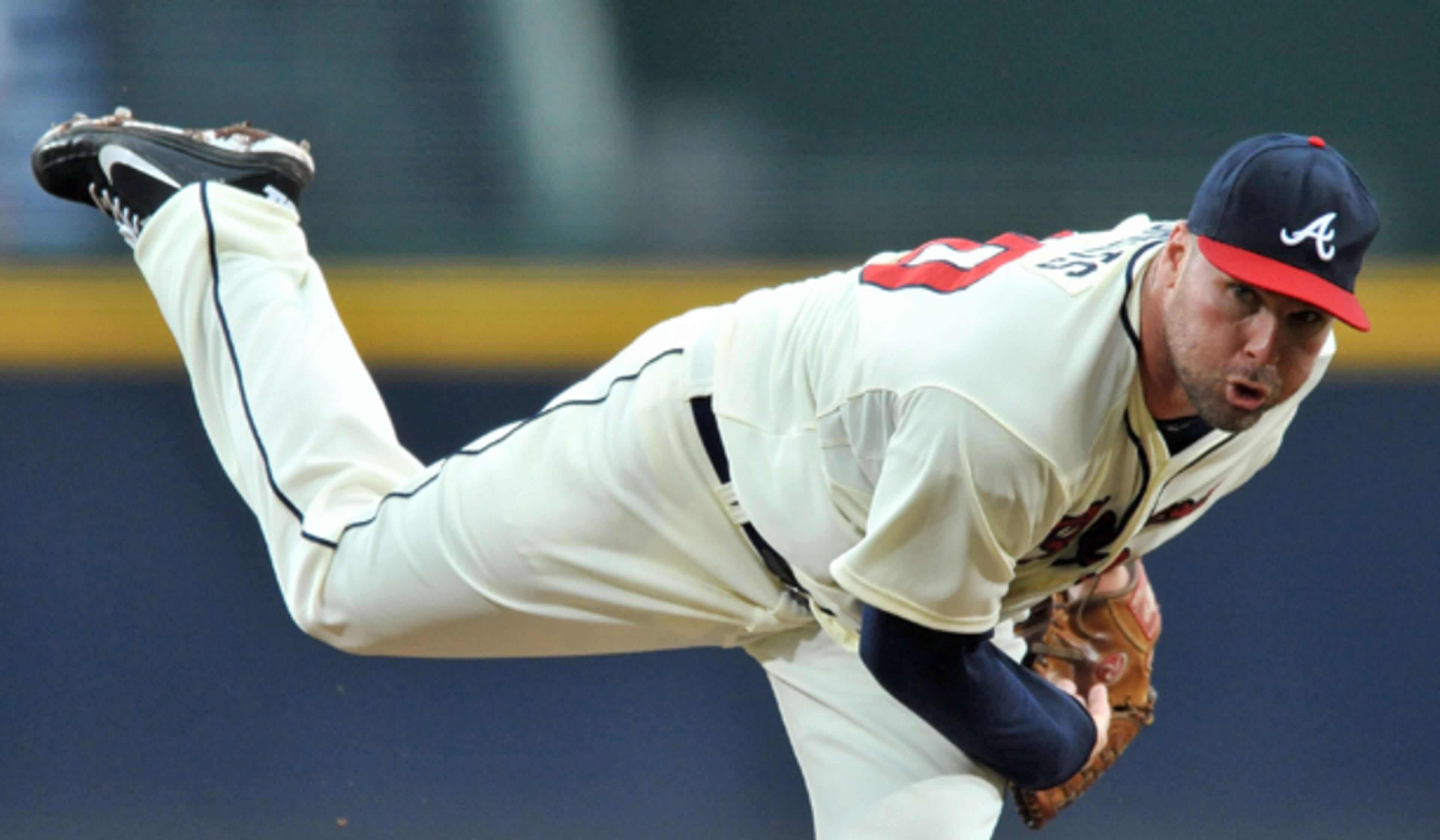 Signed by the Braves on July 1, the 33-year-old started 9 games for Atlanta going 4-4 with a 3.47 ERA and 35 strikeouts over 49-1/3 innings. Sheets opted to retire after his final season start.