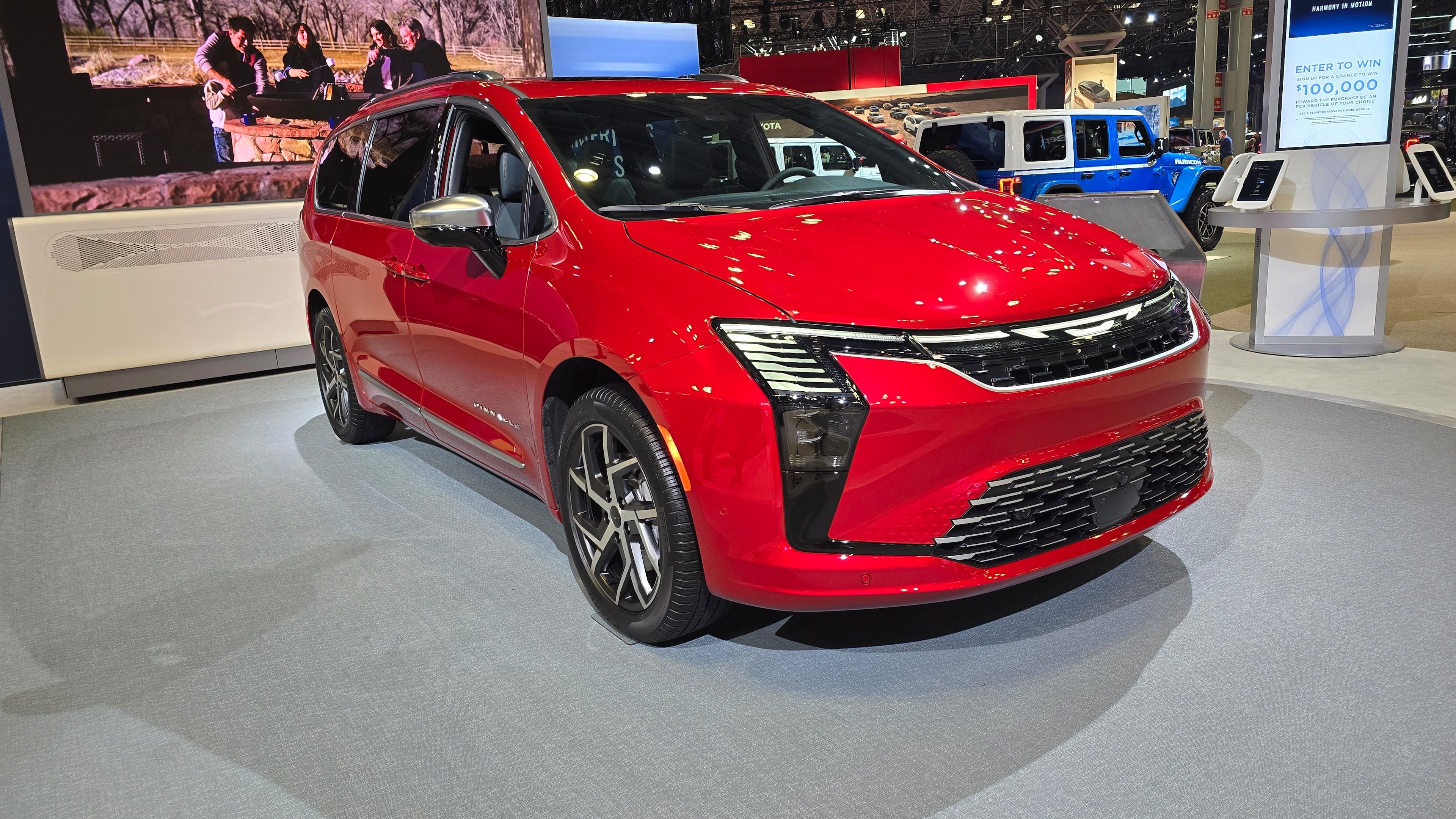 The 2027 Chrysler Pacifica (Chris Hardesty/Cox Automotive)