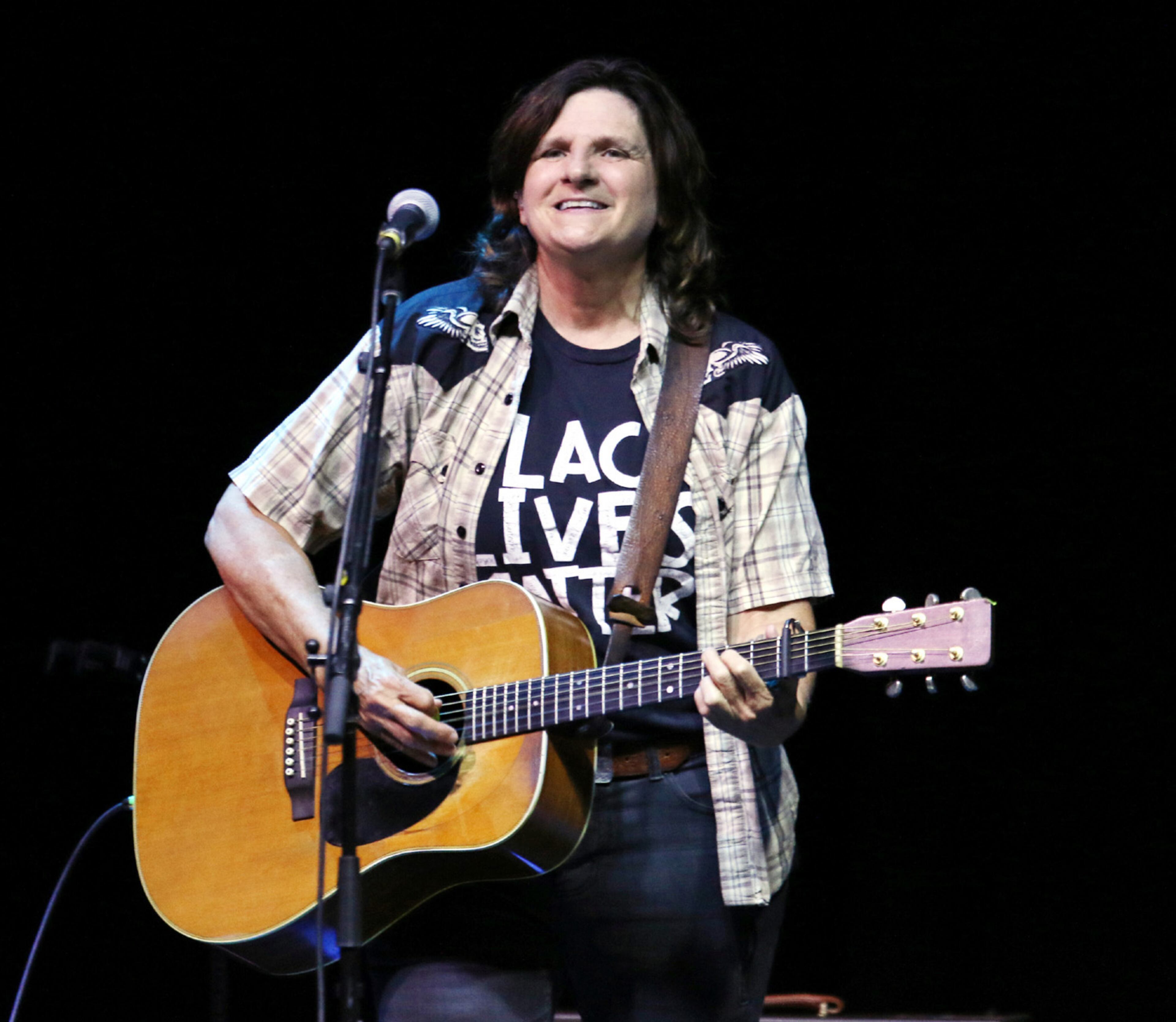 Atlanta's Indigo Girls performed on Thursday night, June 9 at Cadence Bank Amphitheatre at Chastain Park.
Robb Cohen for the Atlanta Journal-Constitution