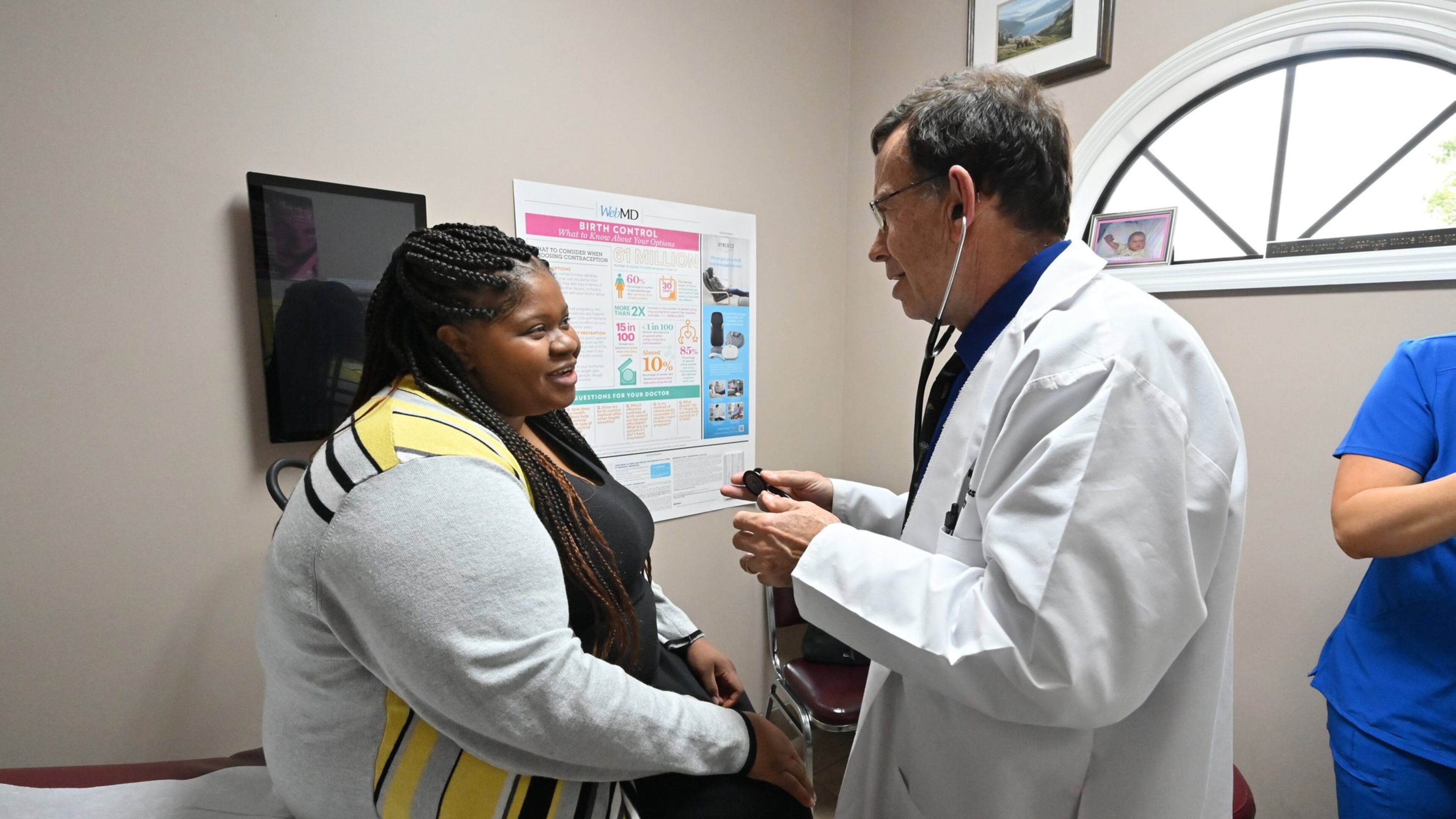 Dr. Jeffrey Harris checks his patient Harriette Doomes at Wayne Obstetrics and Gynecology in Jesup, Ga., on Feb. 6, 2020. Doomes, 39, is considered at higher risk for maternal mortality because of her age, weight and high blood pressure. (Hyosub Shin / Hyosub.Shin@ajc.com)