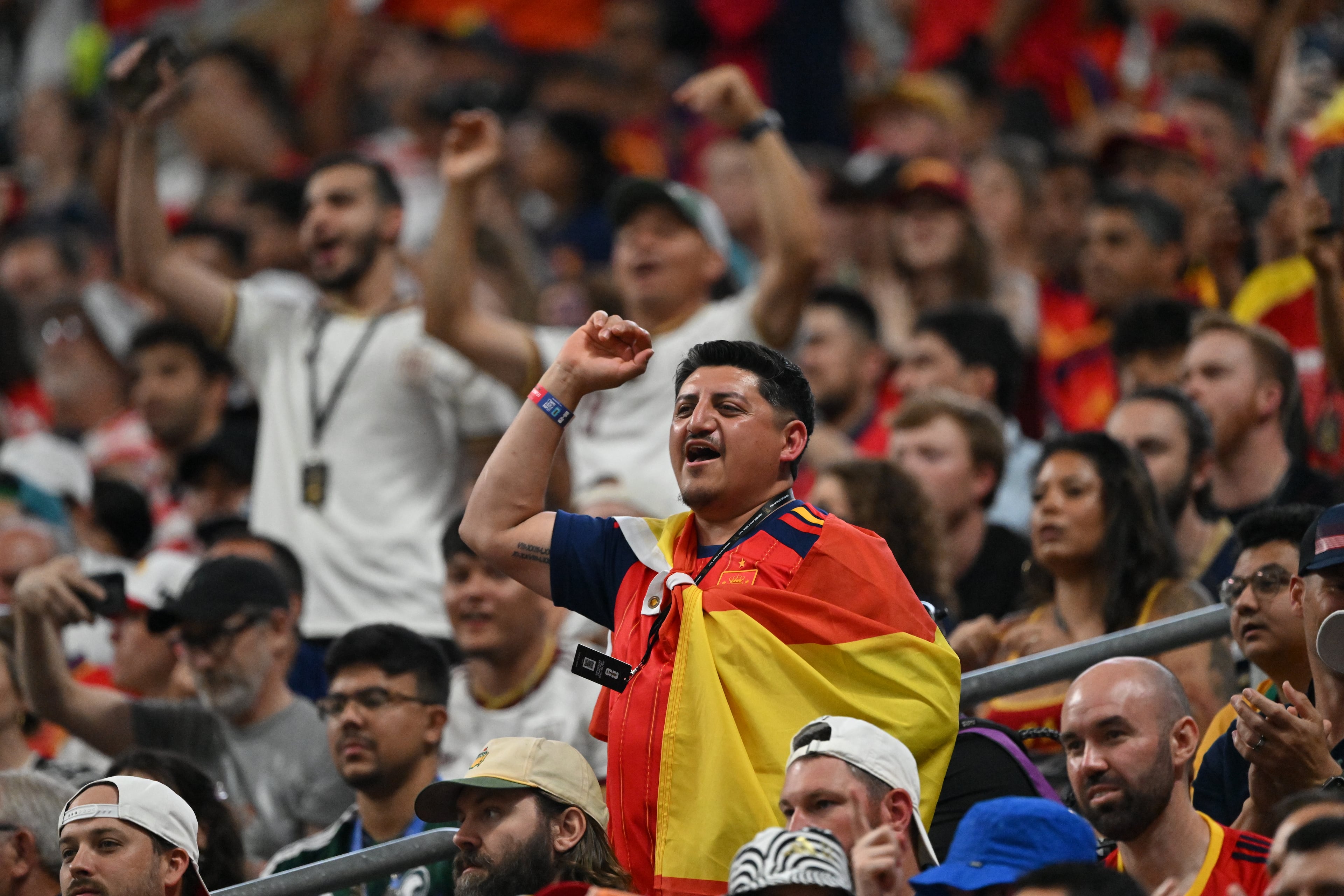 Spain fans cheer during the second half of the Spain vs. Saudi Arabia World Cup match Sunday, June 21, 2026, at Atlanta Stadium. (Hyosub Shin/AJC)