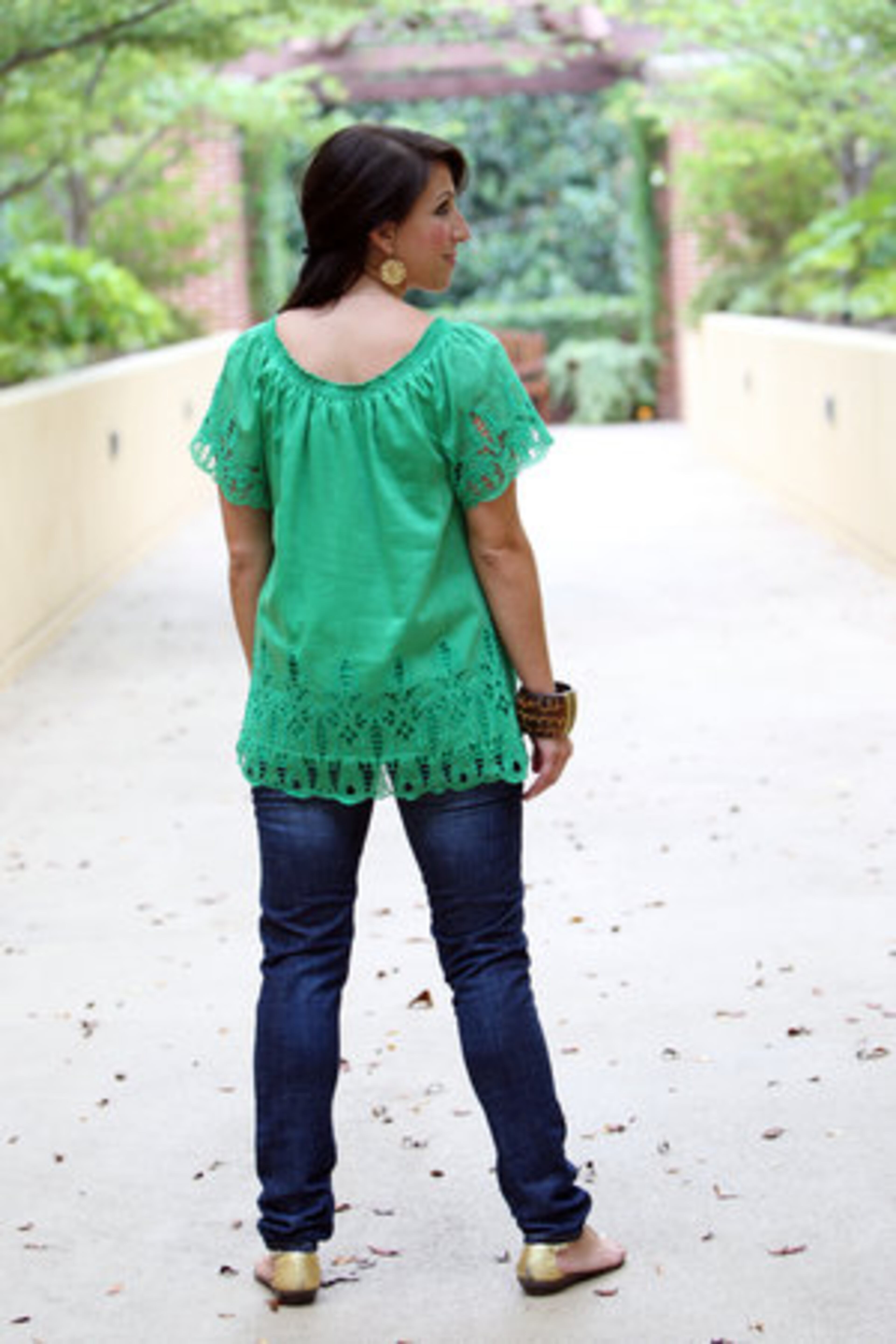 FAVORITE STORES: J. Crew, Target, Saks Fifth Avenue, Deka Athletics, Nordstrom, Anthroplogie, West Stride, Festivity, TJ Maxx, Intermix