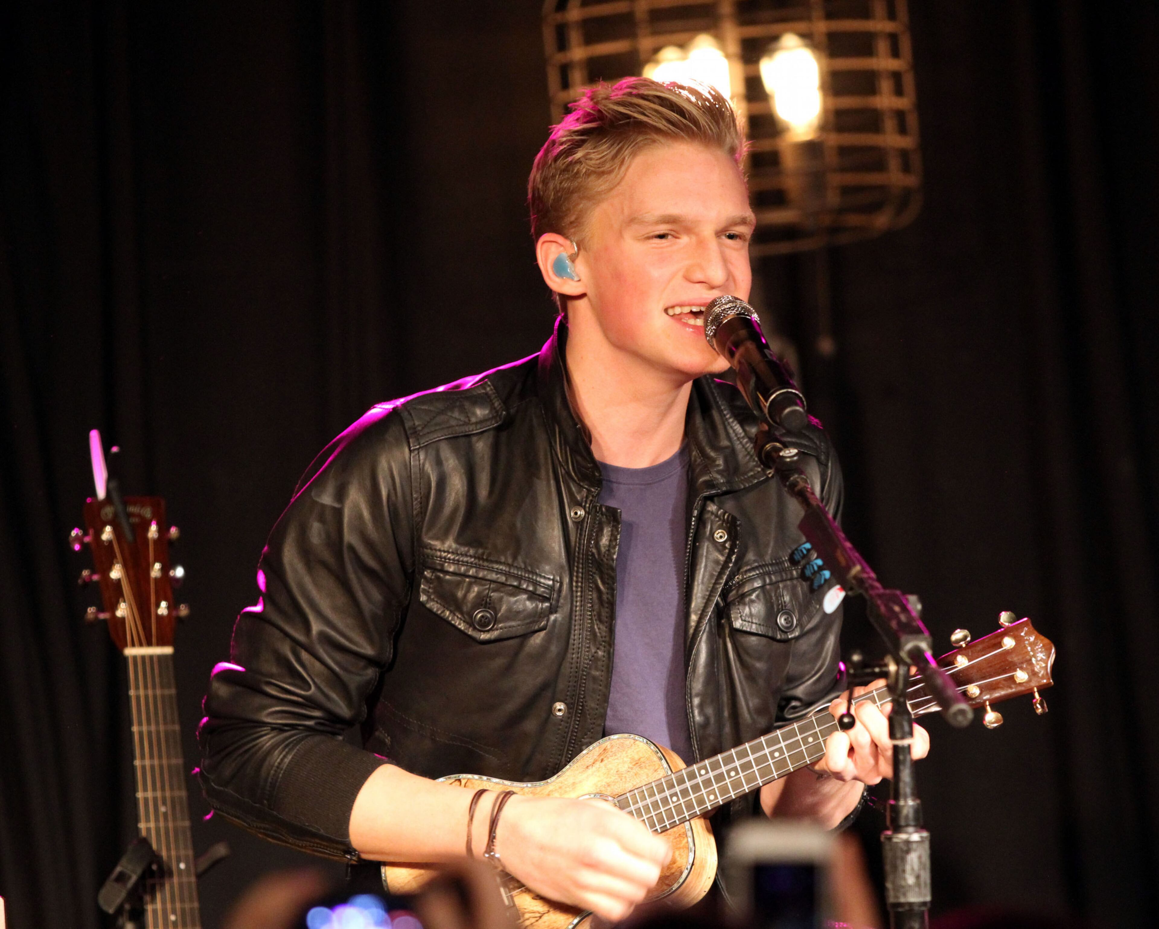 Australian teen pop star Cody Simpson thrilled a sold-out crowd of young teen girls at The Loft on Jan. 24, 2014.