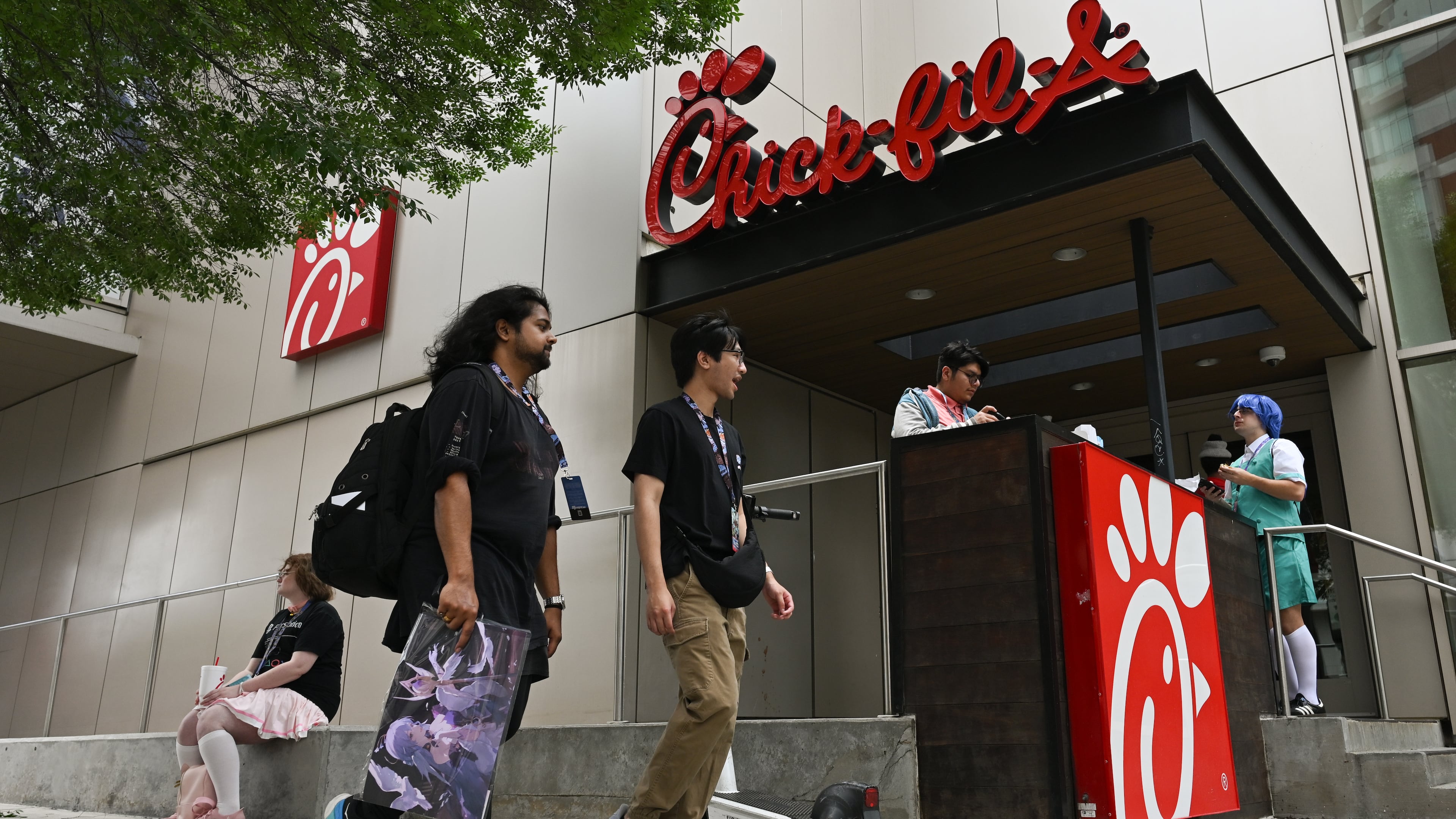 Convention attendees visit an Atlanta Chick-fil-A on Friday, May 22, 2026. Jersey Mike's knocked the College Park-based chain from No. 1 in the American Customer Satisfaction Index after Chick-fil-A topped the survey for 11 years. (Tyler Sun for the AJC)