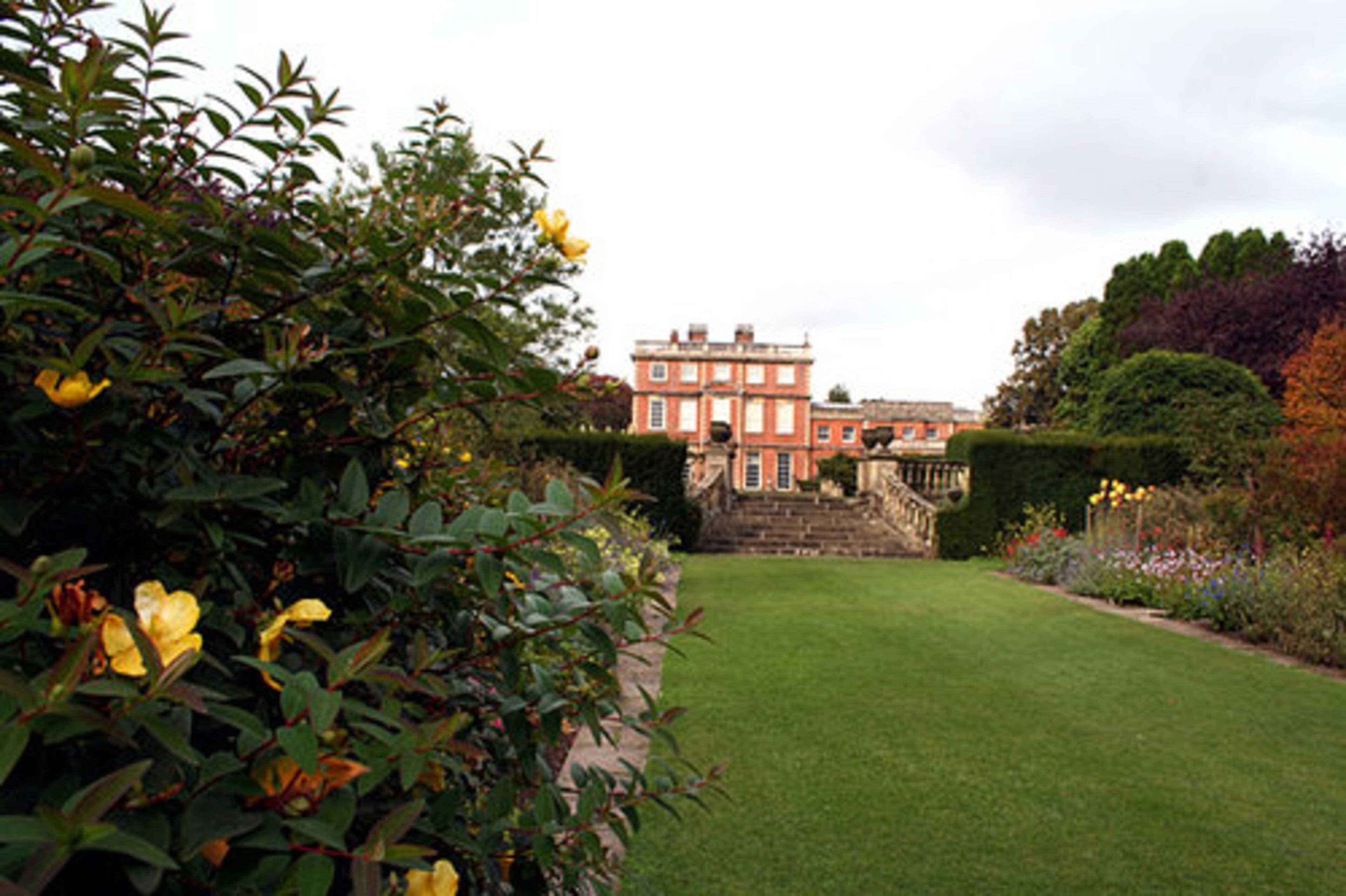 Newby Hall blooms with Europe's longest herbaceous border.