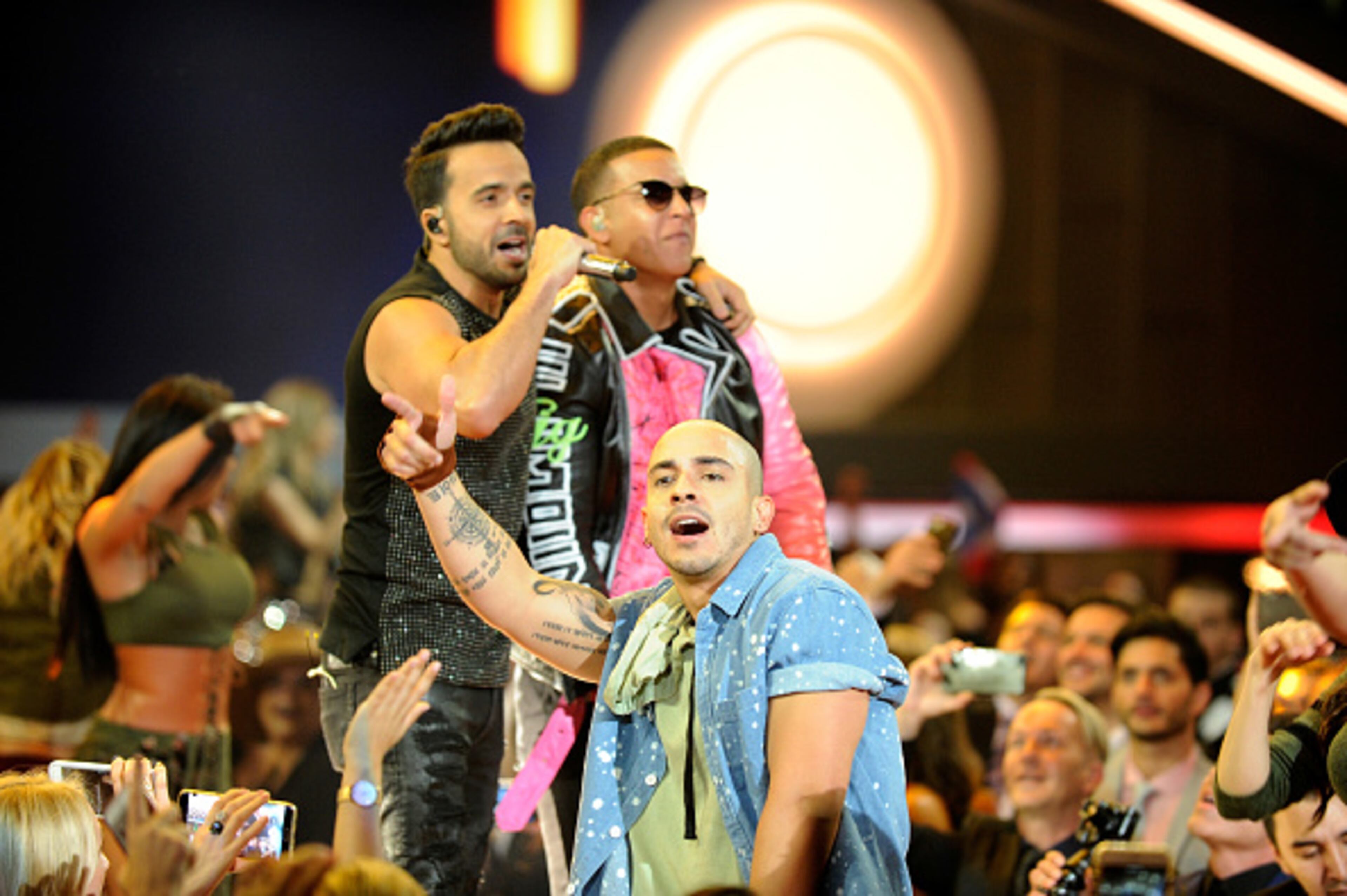 CORAL GABLES, FL - APRIL 27: Luis Fonsi and Daddy Yankee perform onstage at the Billboard Latin Music Awards at Watsco Center on April 27, 2017 in Coral Gables, Florida. (Photo by Sergi Alexander/Getty Images)