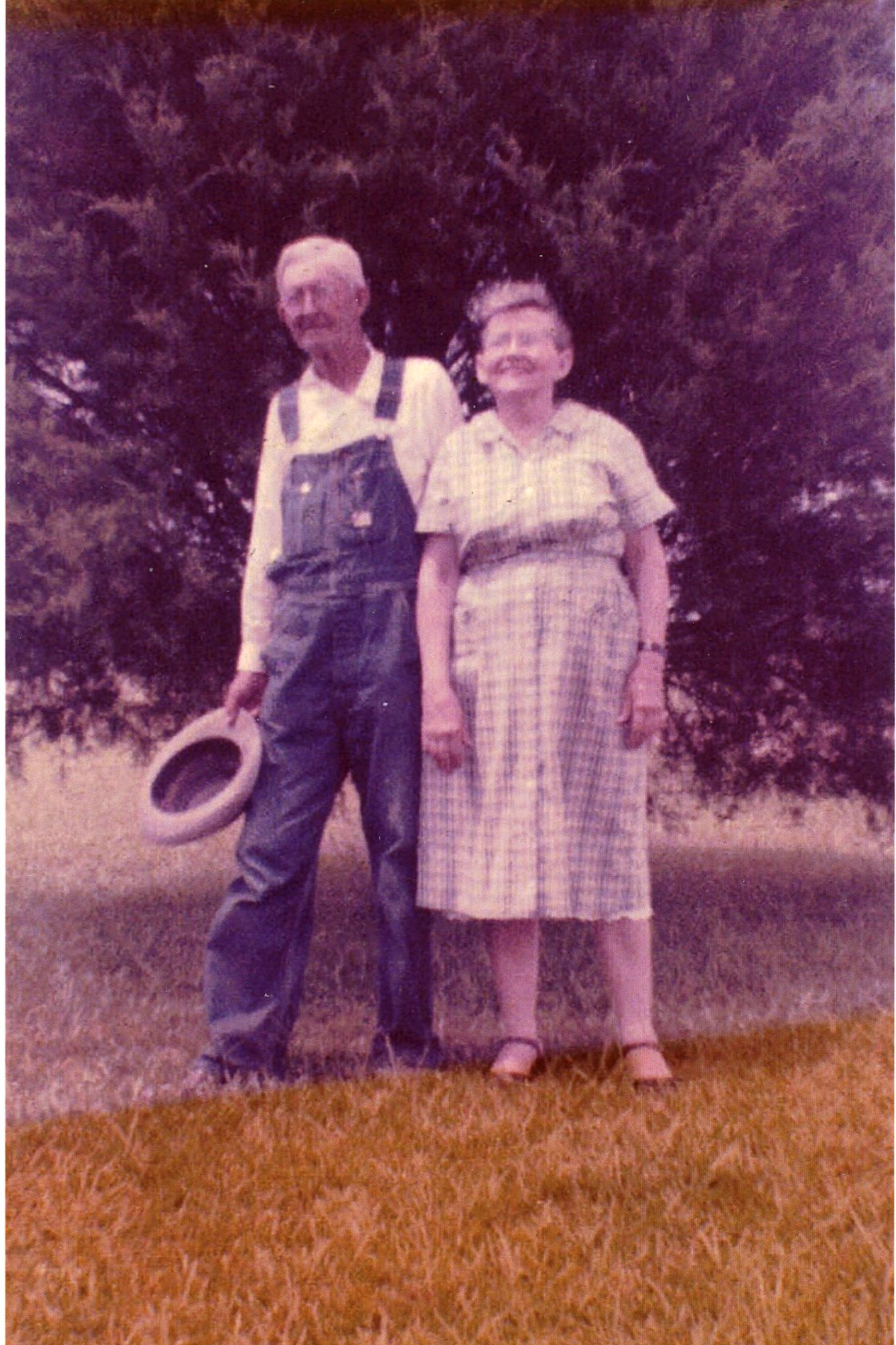 This photo shows Eddie Sessions' parents, Ozzie and Martin Sessions. Eddie was born in Neshoba County, Mississippi, in 1925.