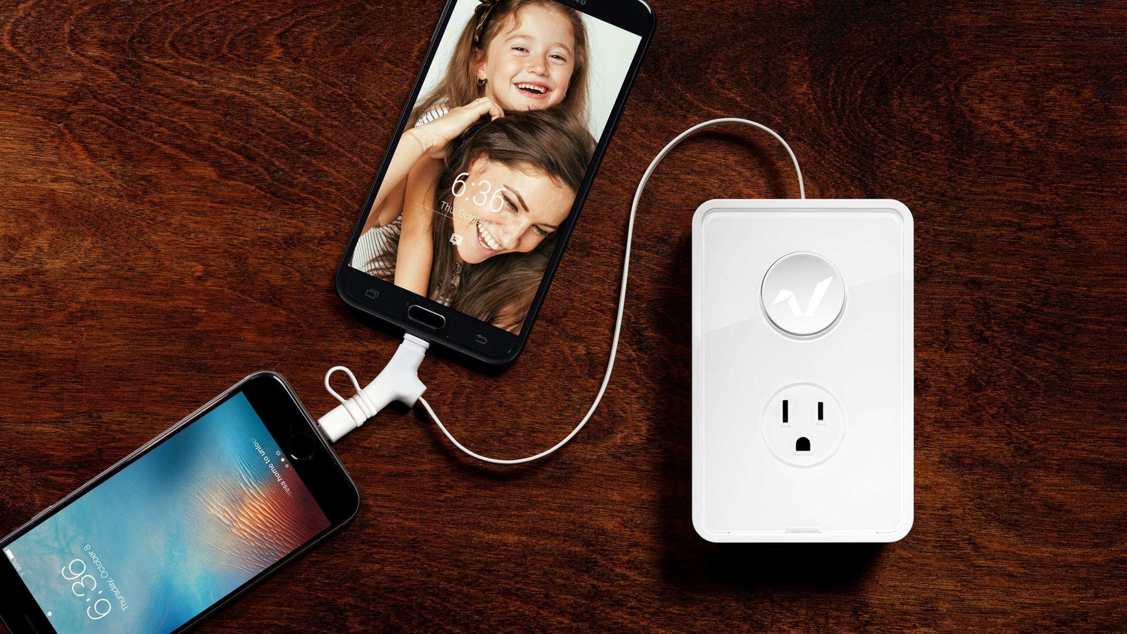 The Rabbit Charger Duohas top-sided cable has swappable charging tips for USB-C, Apple and Androids. (Handout/TNS)