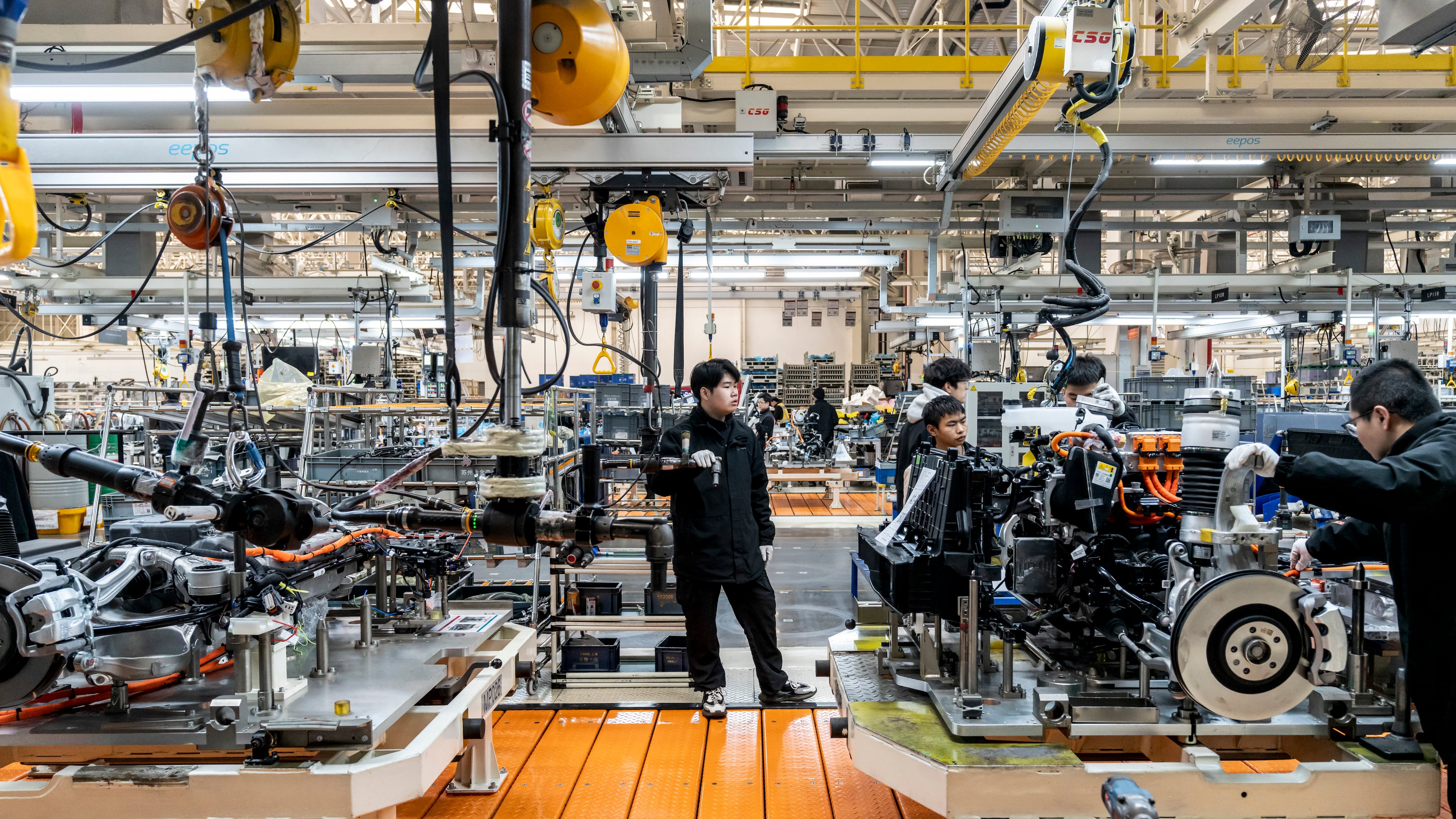 When Zeek opened its factory in Ningbo four years ago, the facility had 500 robots. Now it has 820, with more on the way. (Qilai Shen/The New York Times)