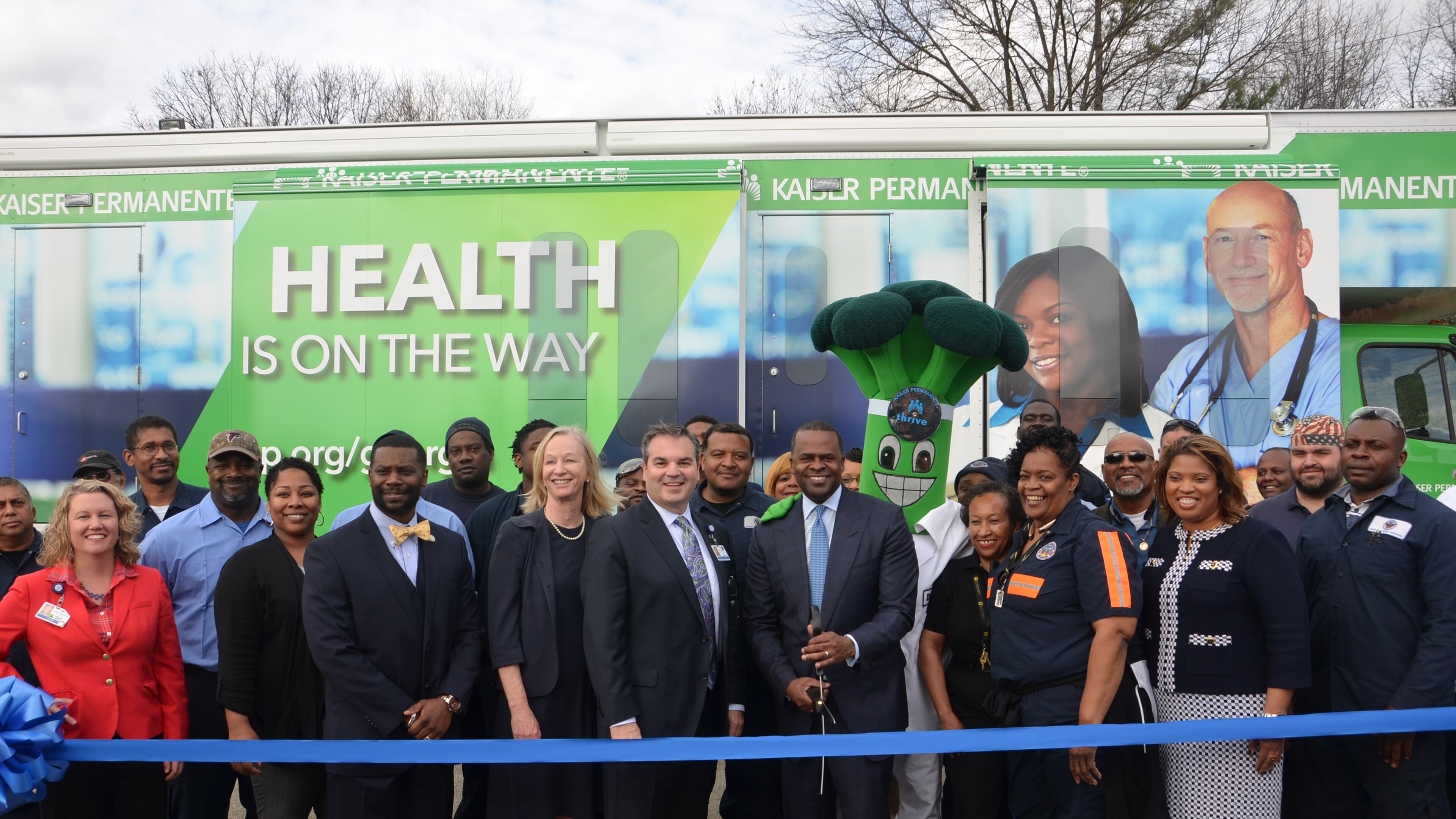 Kaiser Permanente’s mobile health vehicle was unveiled at a wellness event at the Department of Public Works’ Solid Waste Services facility. Kaiser Permanente of Georgia.