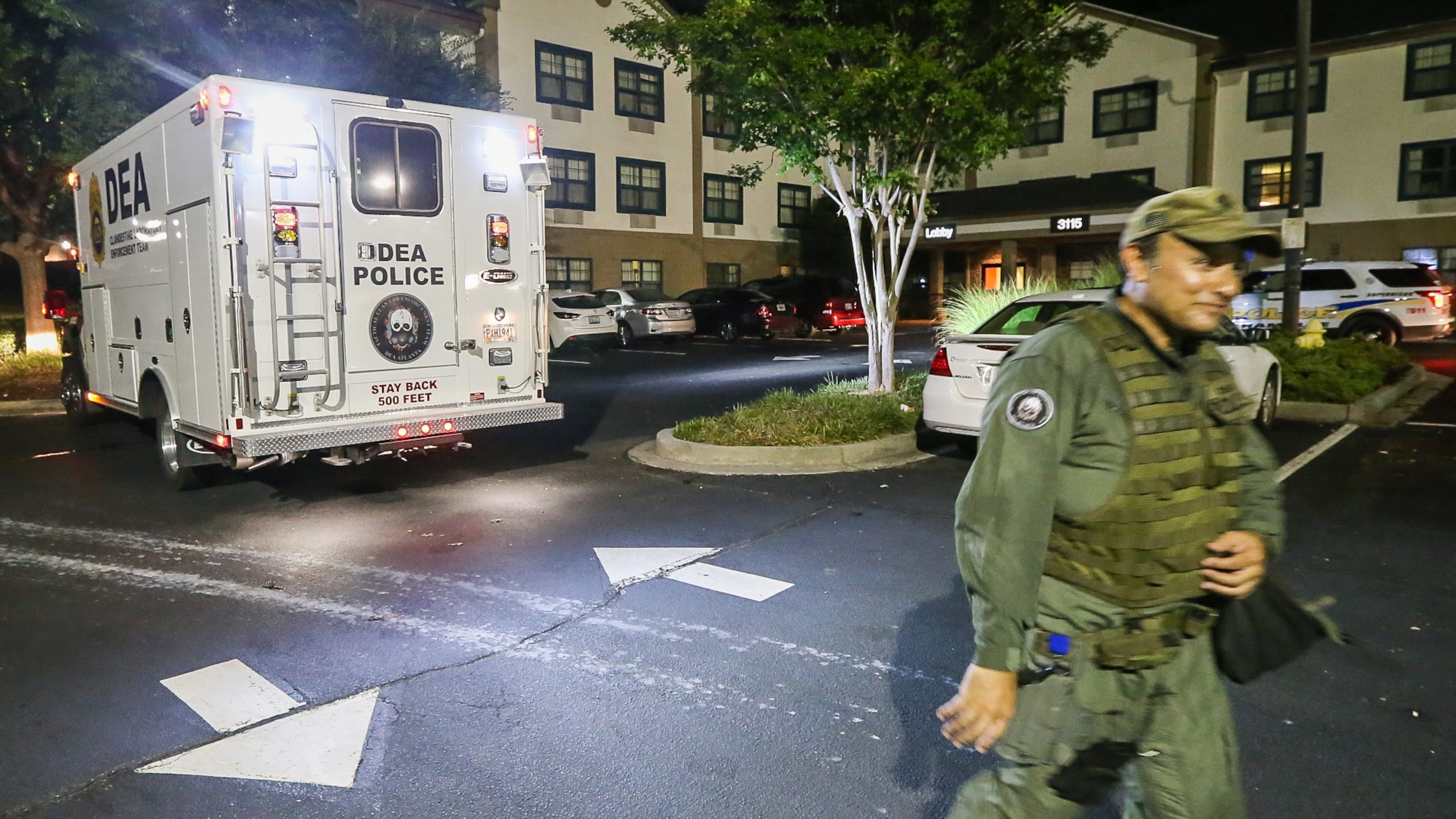 A suspected meth lab was found early Tuesday at the Extended Stay America hotel in Chamblee. JOHN SPINK/JSPINK@AJC.COM