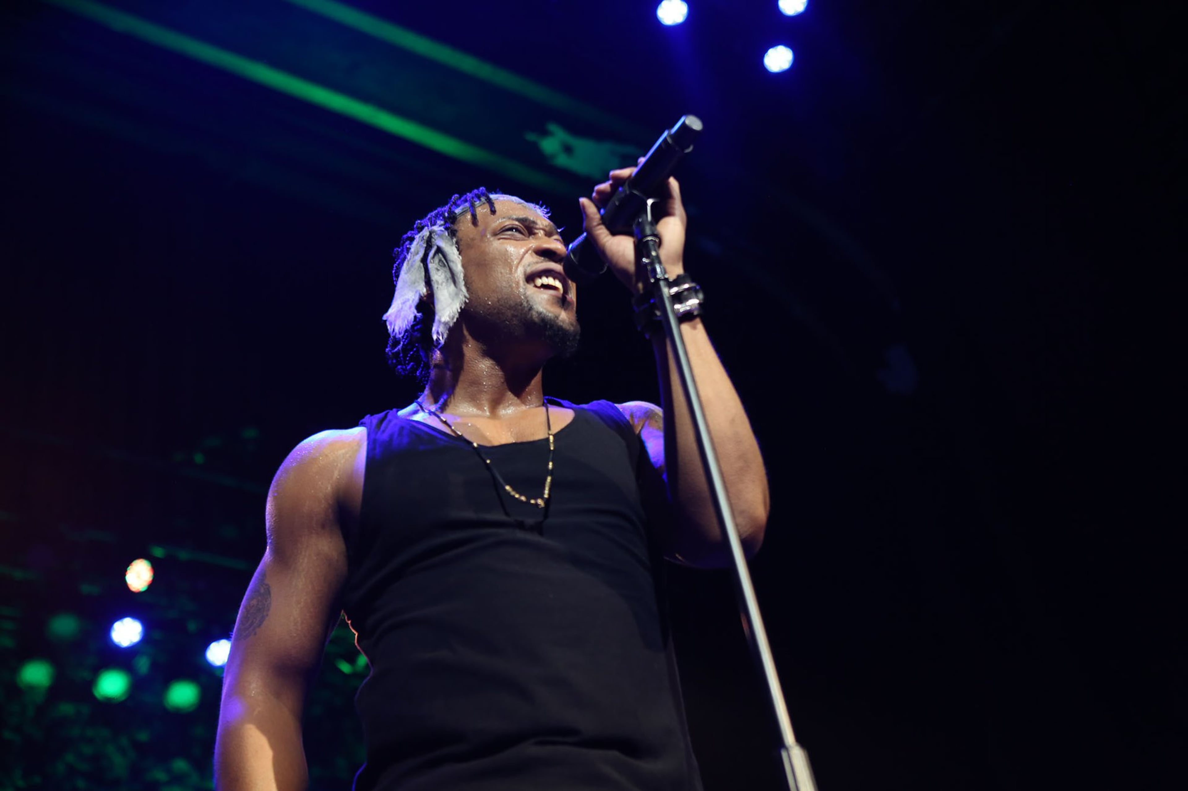 Grammy-winning singer D’Angelo, shown performing with his band the Vanguard at the Tabernacle in 2015, died last year after a long bout with pancreatic cancer. (Courtesy of Akili-Casundria Ramsess)
