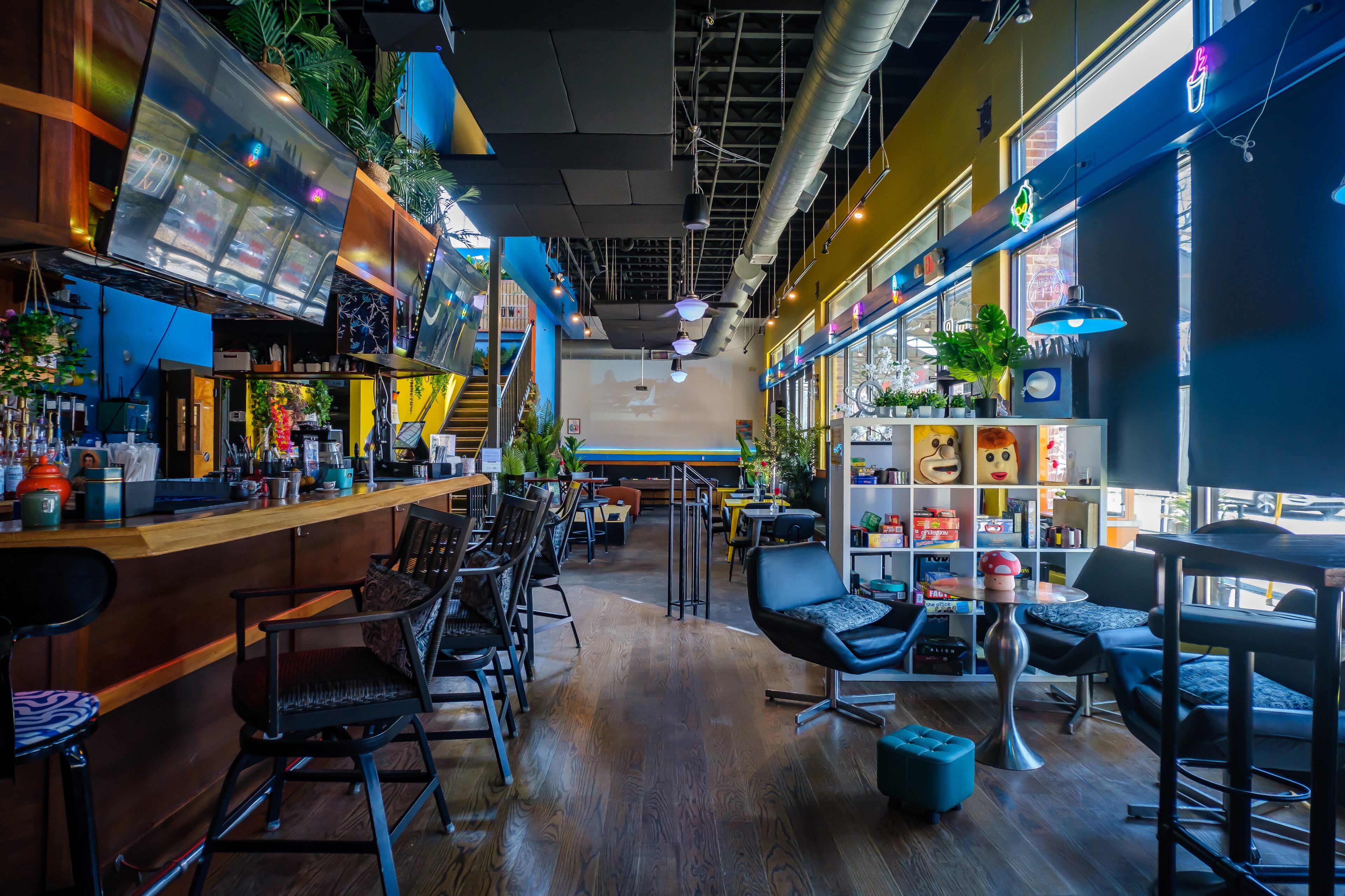 Tea'z Social's interior has plenty of games, seating and activities for customers to enjoy. Instead of serving alcohol, the bar offers kava. (Courtesy of Tea'z Social)