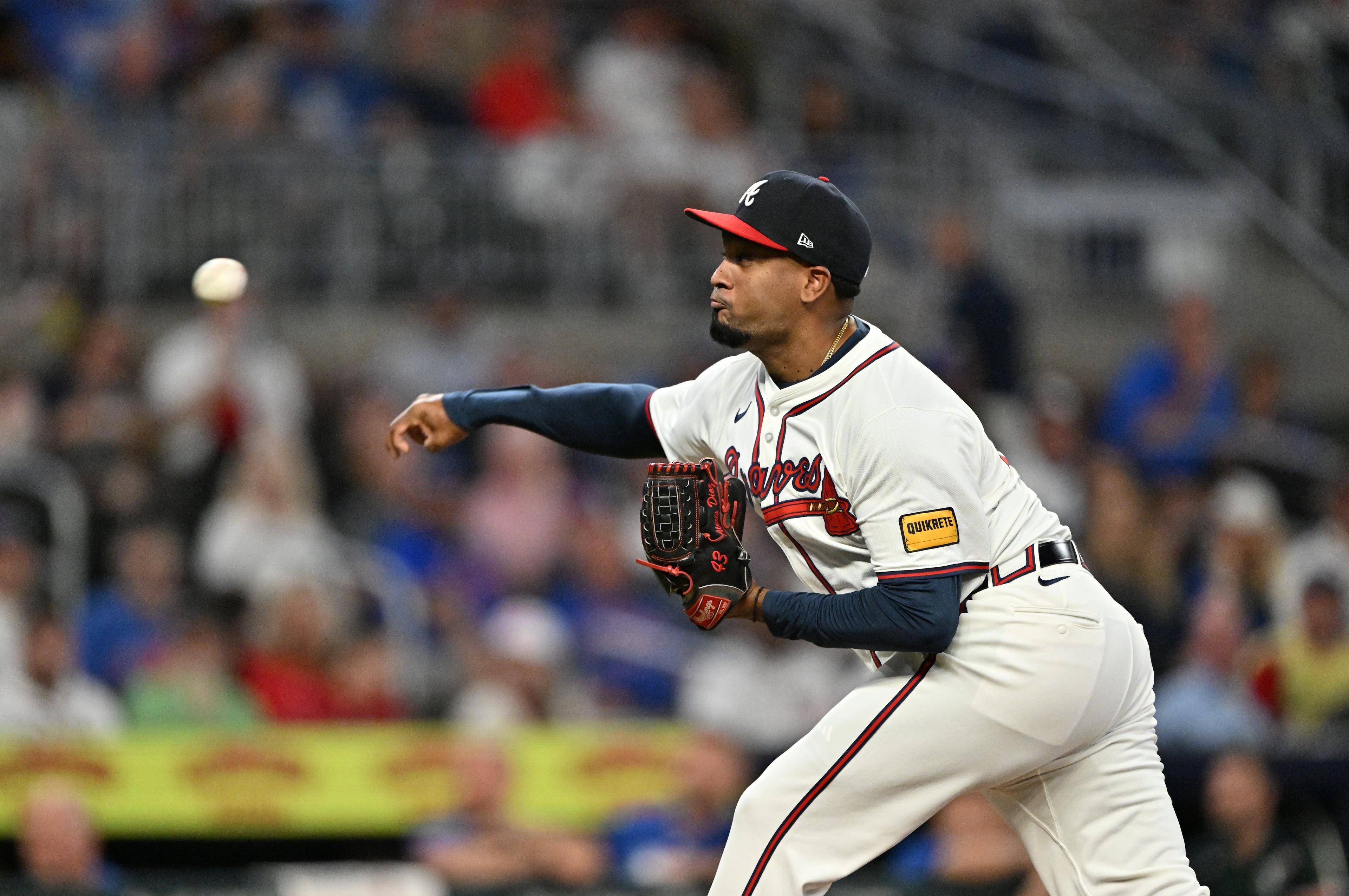 Atlanta Braves pitcher Alexis Díaz (48) throws a pitch during the eighth inning of a baseball game at Truist Park, Tuesday, September 9, 2025, in Atlanta. Chicago Cubs won 6-1 over Atlanta Braves. (Hyosub Shin / AJC)