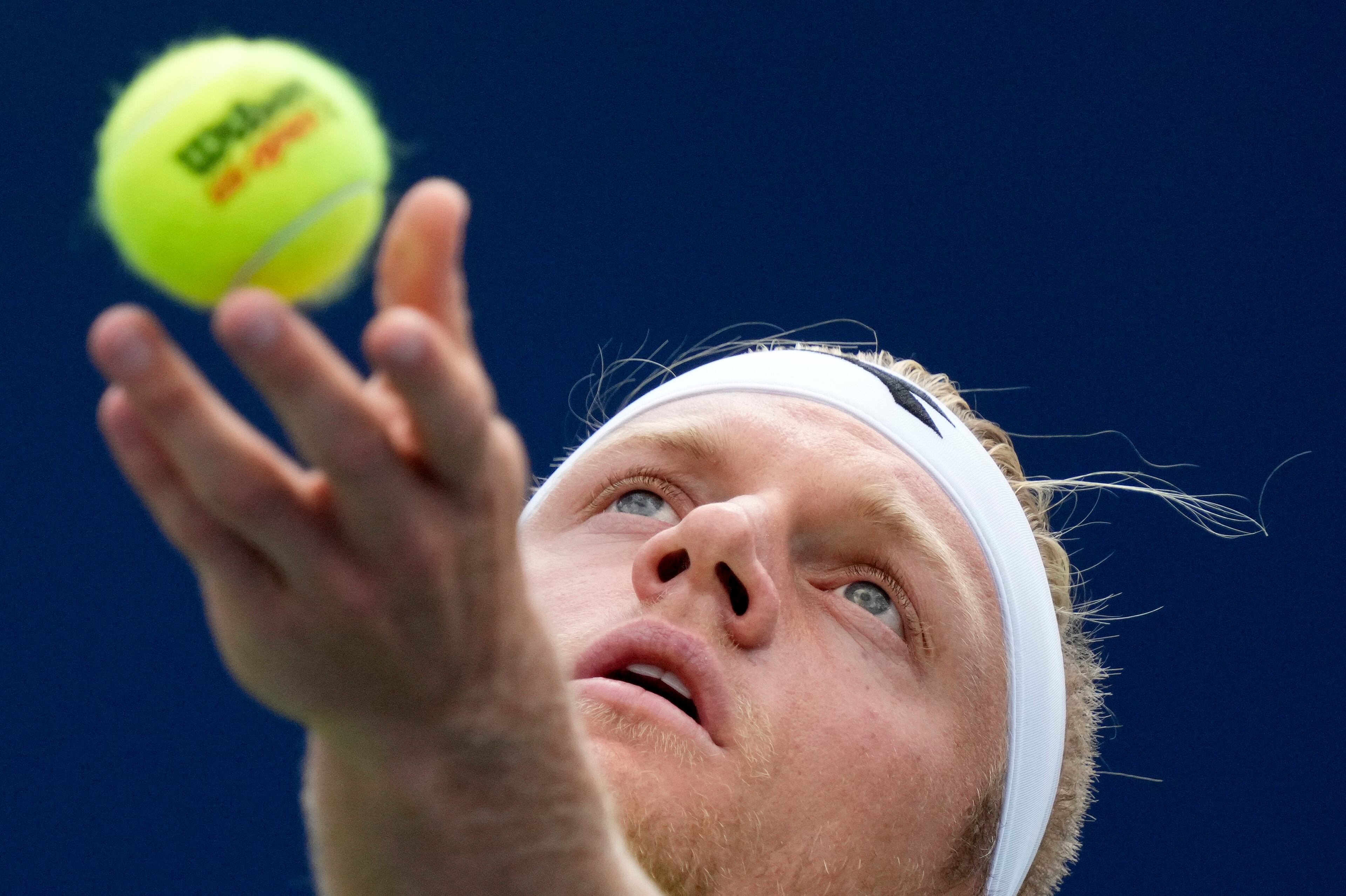 Alejandro Davidovich Fokina of Spain prepares his serve to Alex de Minaur of Australia during the semifinals of the National Bank Open men’s tennis tournament Saturday, Aug. 12, 2023, in Toronto. (Frank Gunn/The Canadian Press via AP)