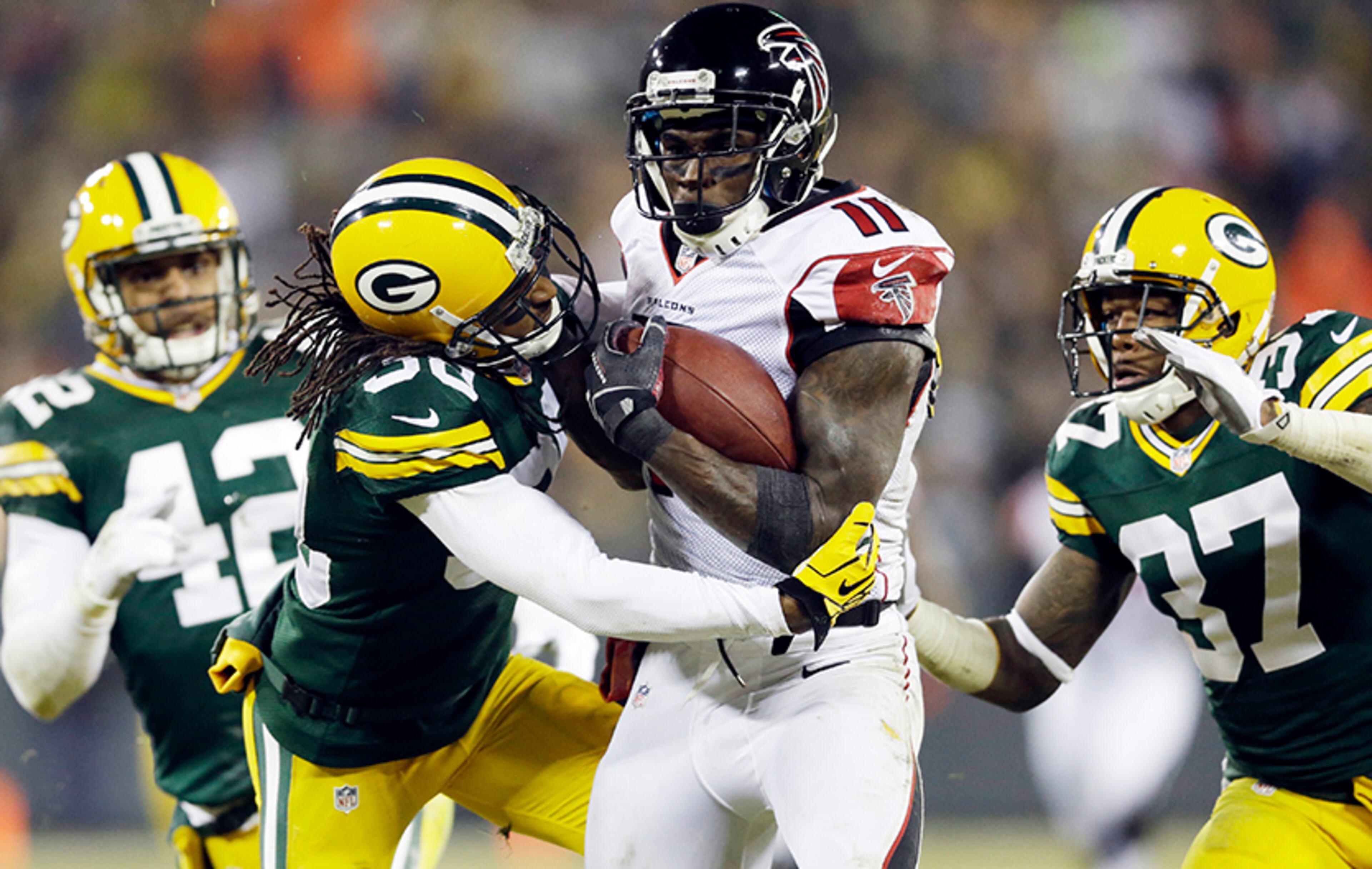 Atlanta Falcons' Julio Jones during the second half against the Green Bay Packers Monday, Dec. 8, 2014, in Green Bay, Wis.