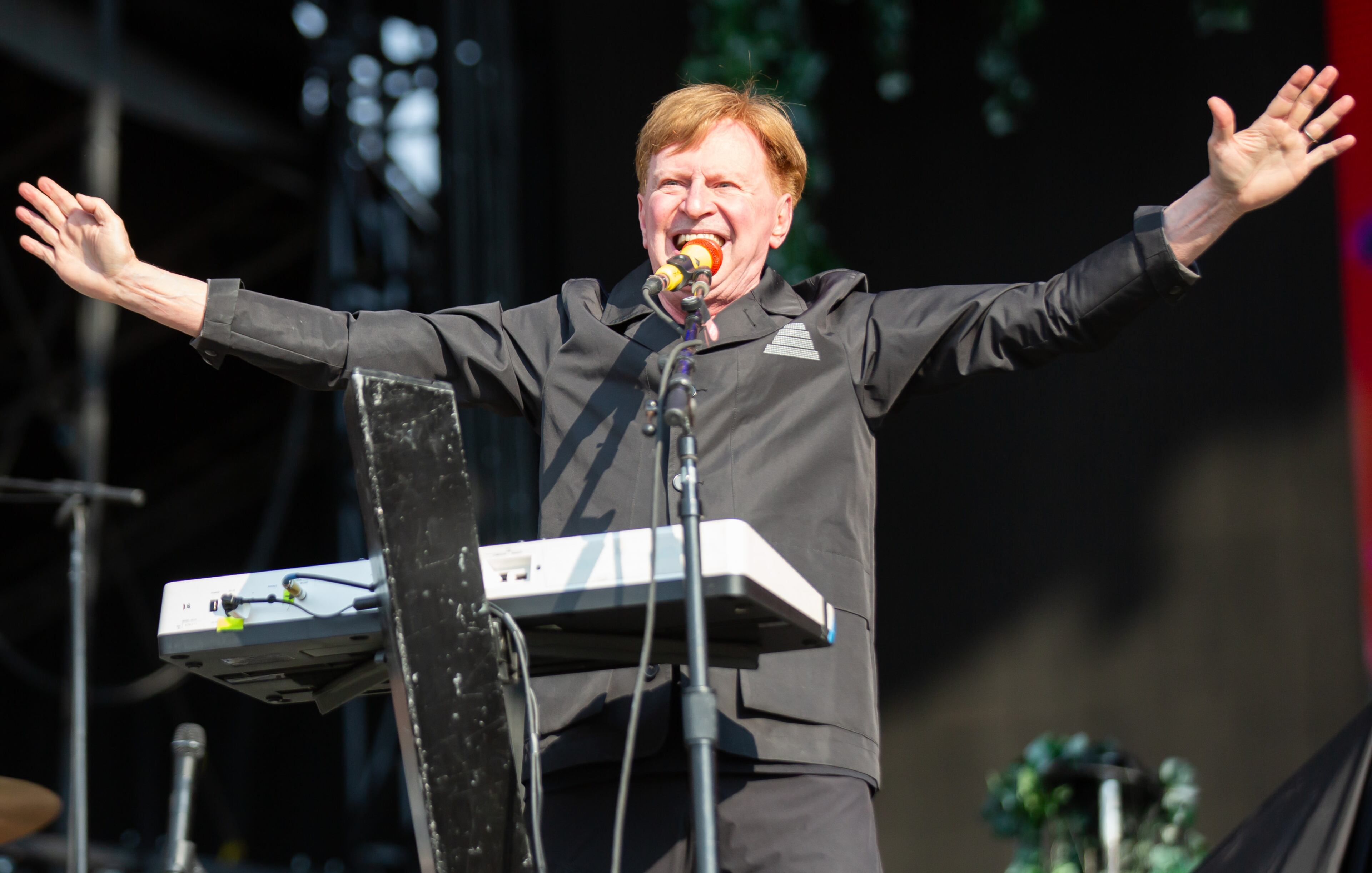 Atlanta, Ga. — New wave legends Devo took the Peachtree Stage and played classics like "Whip It" for adoring fans on Sunday, Sept. 21, 2025, at Piedmont Park. (RYAN FLEISHER FOR THE ATLANTA JOURNAL-CONSTITUTION)
