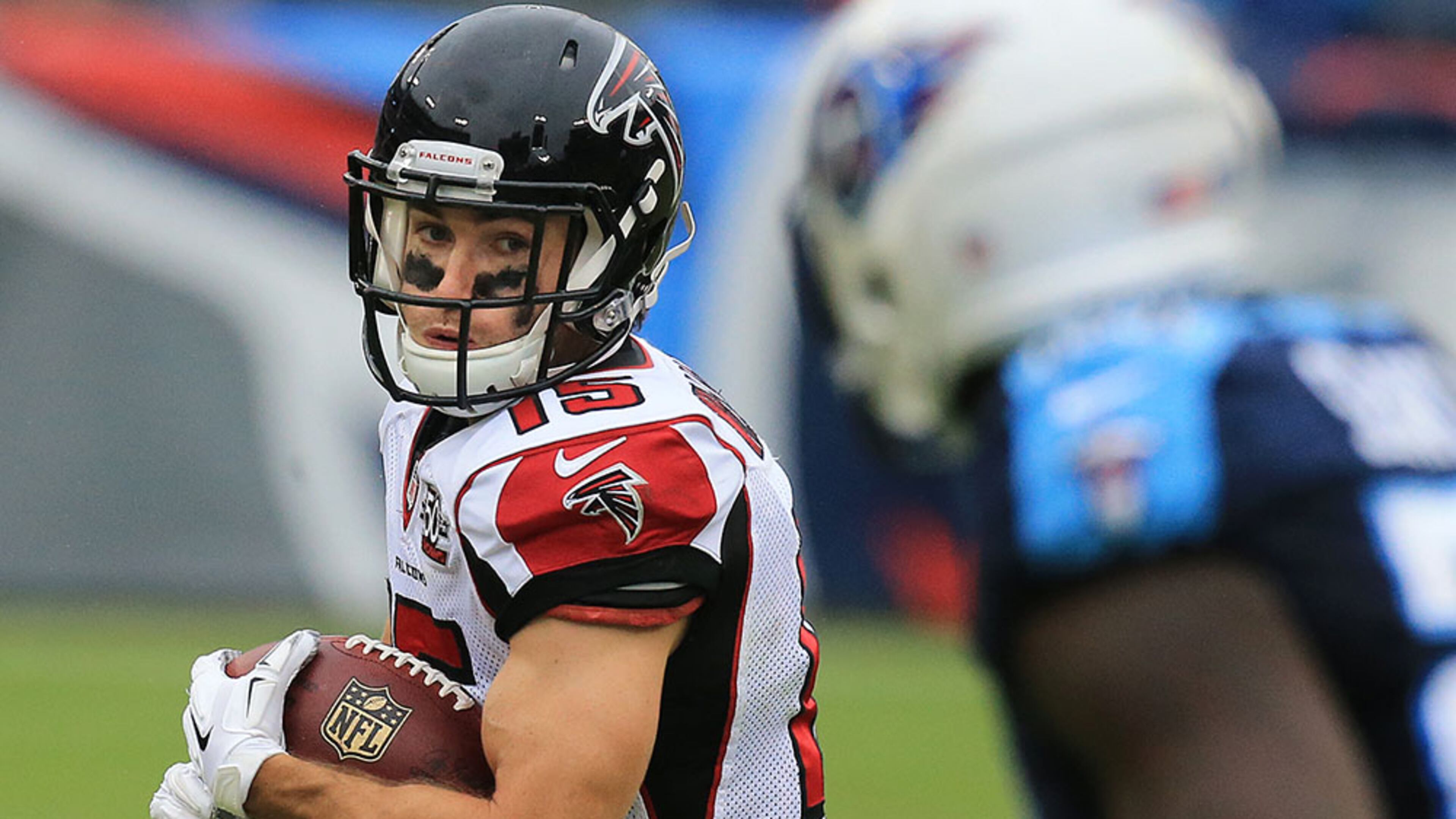 102515 NASHVILLE: — Falcons wide receiver Nick Williams catches a pass against the Titans in a football game on Sunday, Oct. 25, 2015, in Nashville. Curtis Compton / ccompton@ajc.com