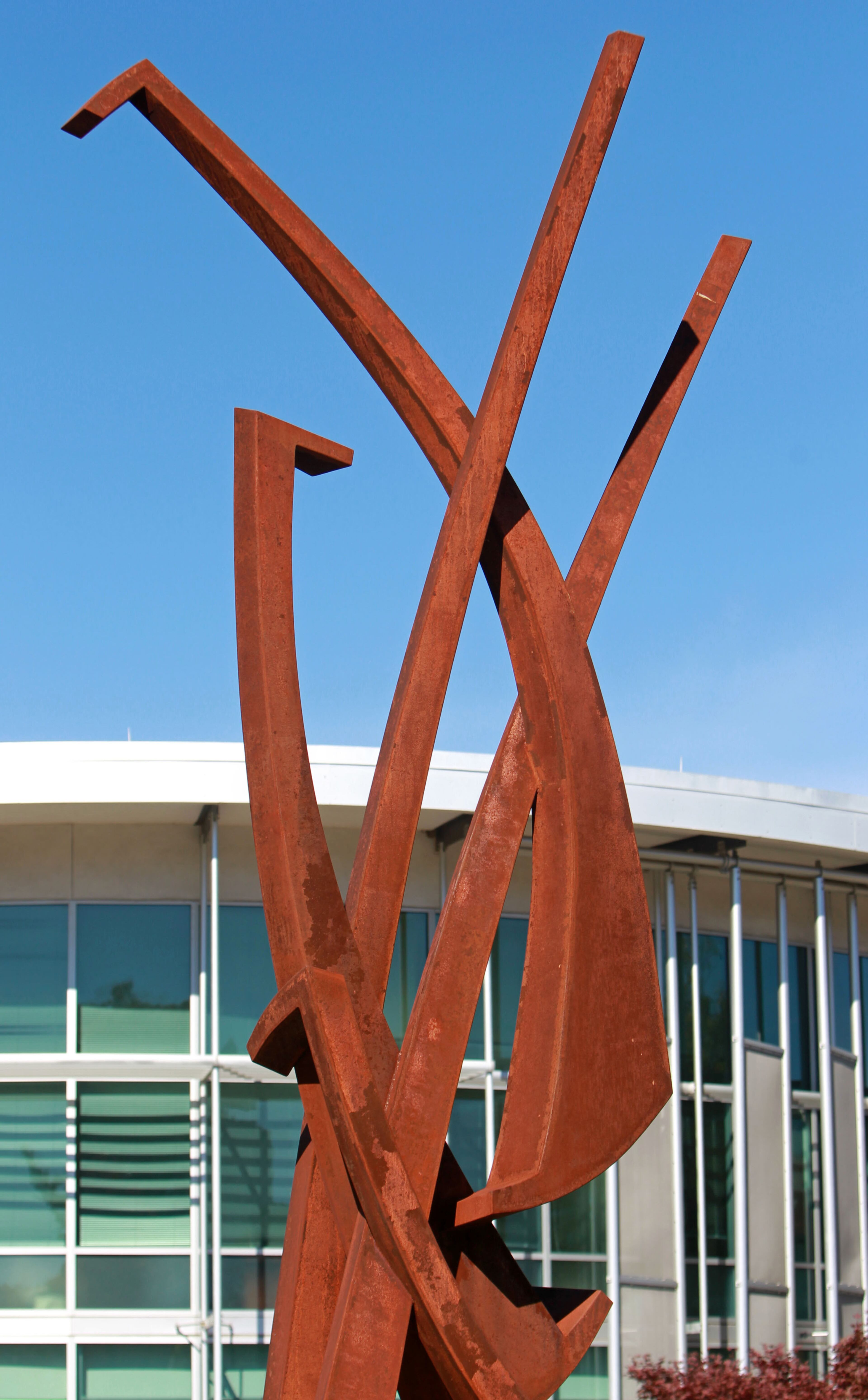 November 8, 2013 - Atlanta, Ga.: The sculpture titled, "Cinch," by Adam Garey is shown on the Whitehead Building Lawn on the campus of Georgia Tech is shown Friday morning in Atlanta, Ga., November 8, 2013. There are 15 works of sculpture on the campus grounds representing the best of contemporary sculpture by some of its most recognized artists. The location of each sculpture was chosen to complement Georgia Tech's open green spaces. JASON GETZ / JGETZ@AJC.COM