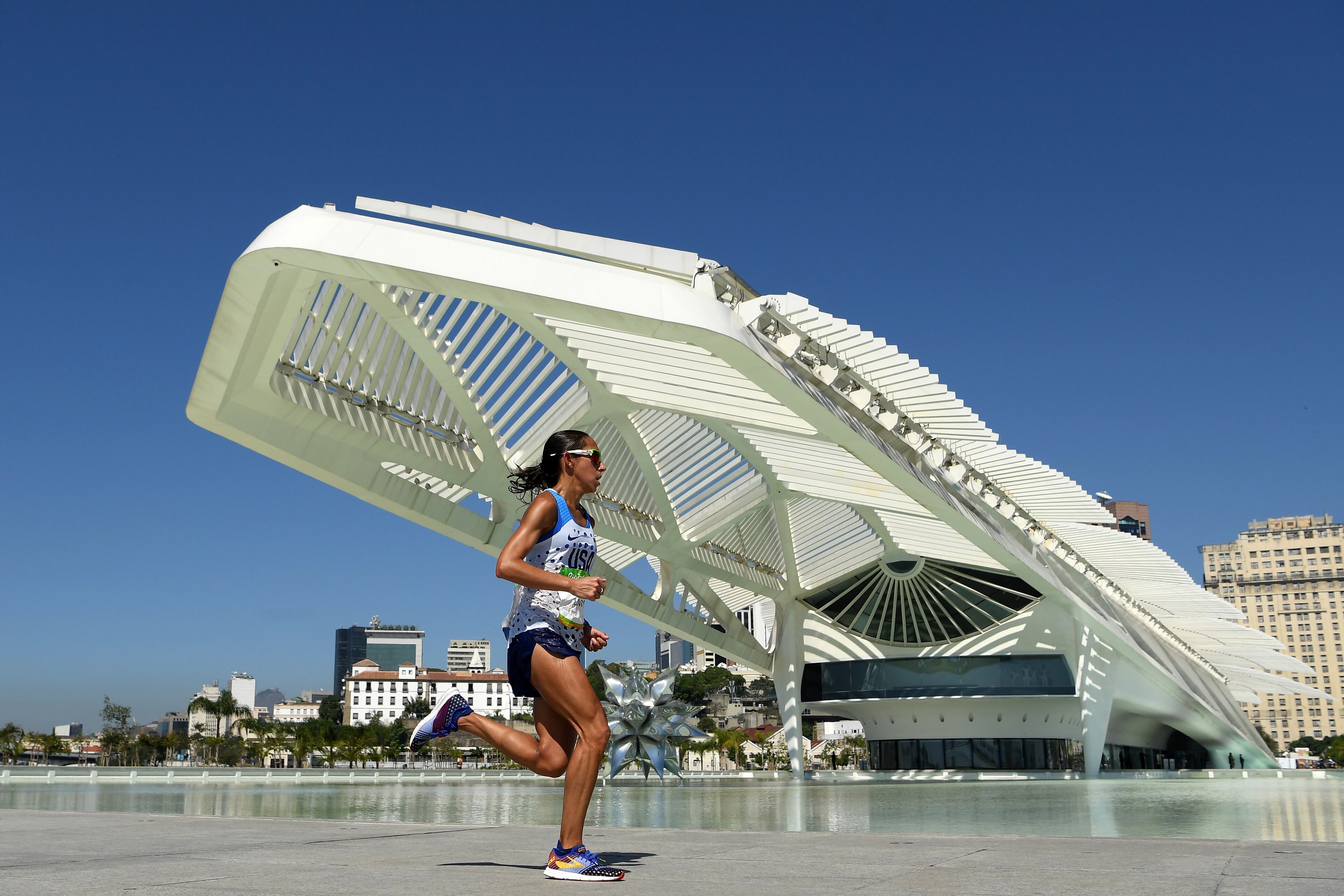 RIO DE JANEIRO, BRAZIL - AUGUST 14: Desiree Linden of the United States competes during the Women's Marathon on Day 9 of the Rio 2016 Olympic Games at the Sambodromo on August 14, 2016 in Rio de Janeiro, Brazil. (Photo by Matthias Hangst/Getty Images)