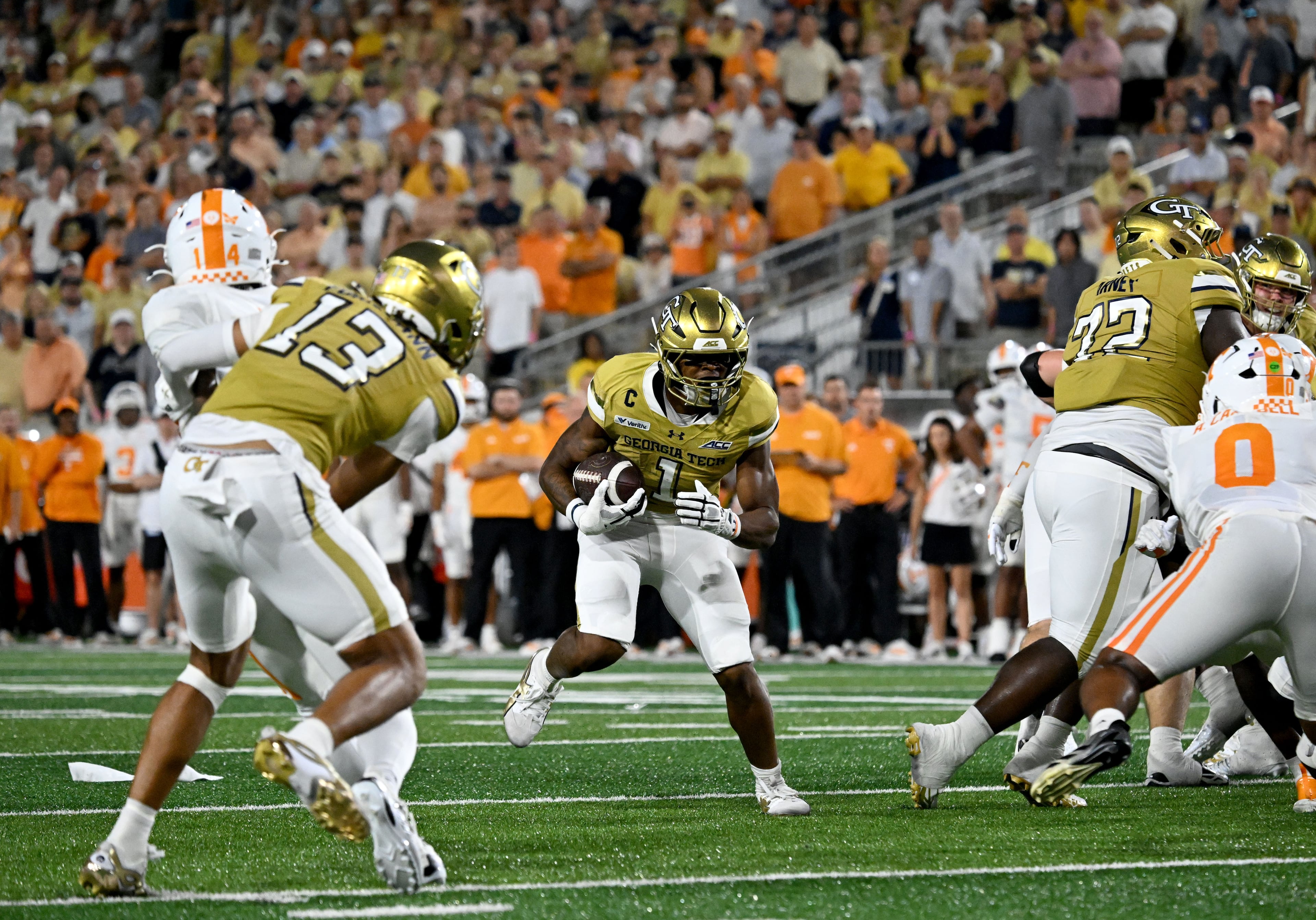 Georgia Tech running back Trelain Maddox (1) runs the ball during the second half in an NCAA college football game at Bobby Dodd Stadium on Saturday, Sept. 12, 2026, in Atlanta. Tennessee defeated Georgia Tech 45-24. (Hyosub Shin/AJC)