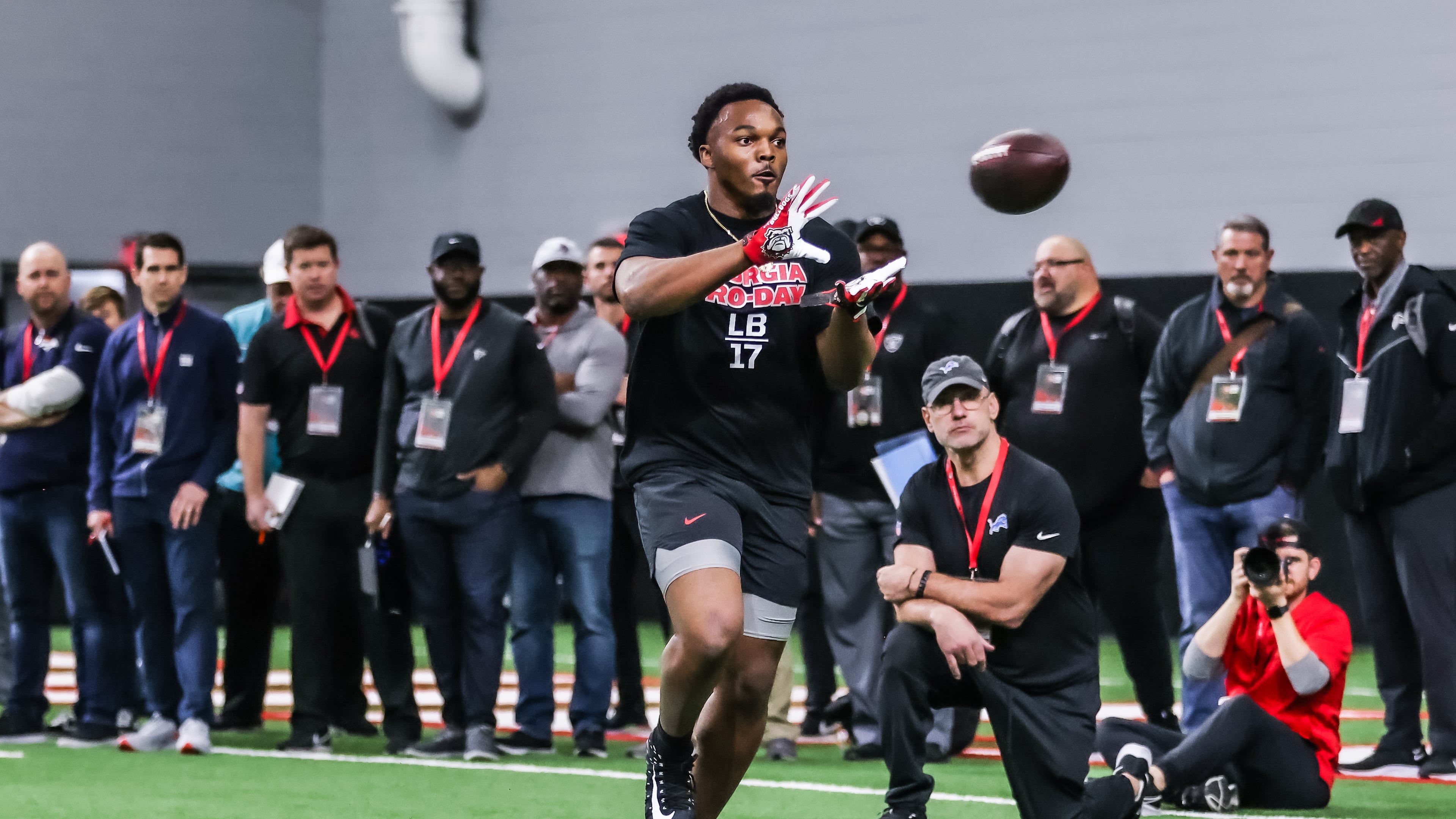 Georgia inside linebacker Nakobe Dean (17) during Georgia’s Pro Day at Payne Indoor Athletic Facility in Athens, Ga., on Wednesday, March 16, 2022. (Photo by Mackenzie Miles)