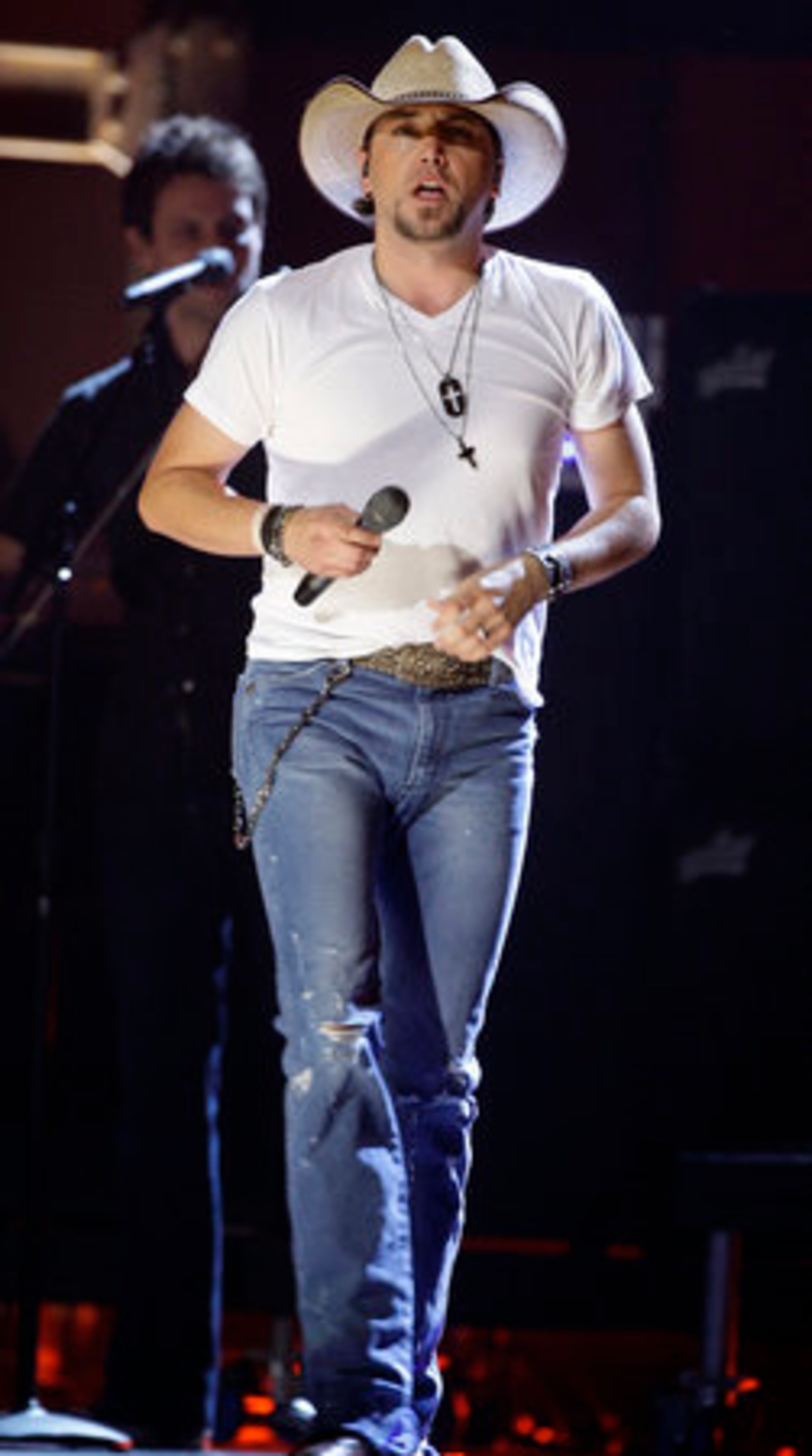 Jason Aldean performs.