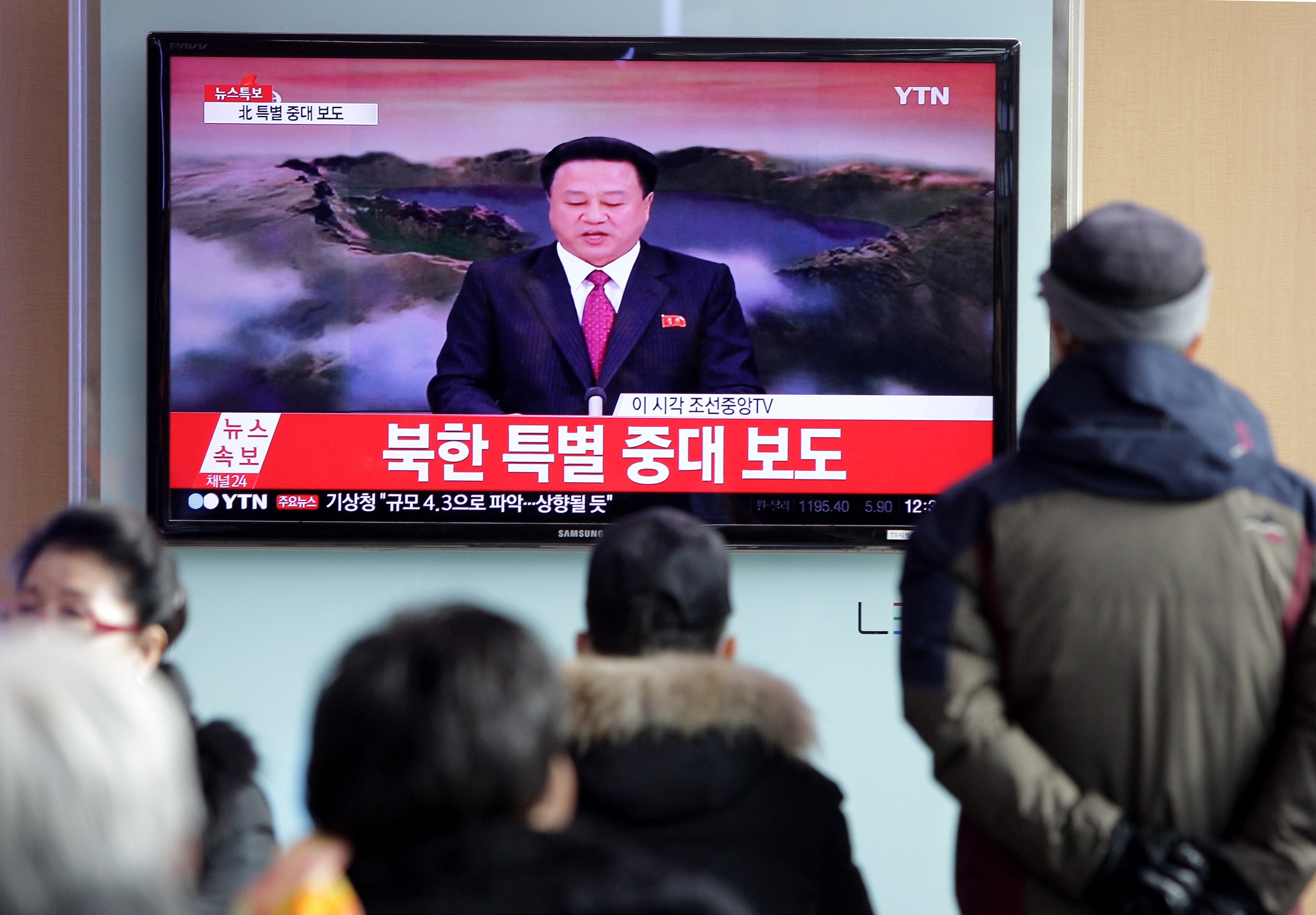 SEOUL, SOUTH KOREA - JANUARY 06: South Korean watch a television broadcast reporting the North Korea's Hydrogen Bomb Test at the Seoul Railway Station on January 6, 2016 in Seoul, South Korea. North Korea confirmed it has conducted a hydrogen bomb test after South Korea's Metrological Administration detected an 'artificial earthquake' near Punggye-ri, North Korea's main nuclear testing site on January 6, 2015. (Photo by Chung Sung-Jun/Getty Images)