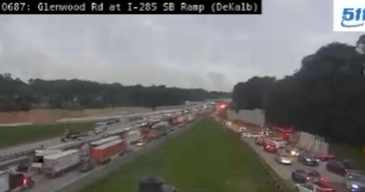 'Major' crash closes I-285 South in DeKalb County during morning commute