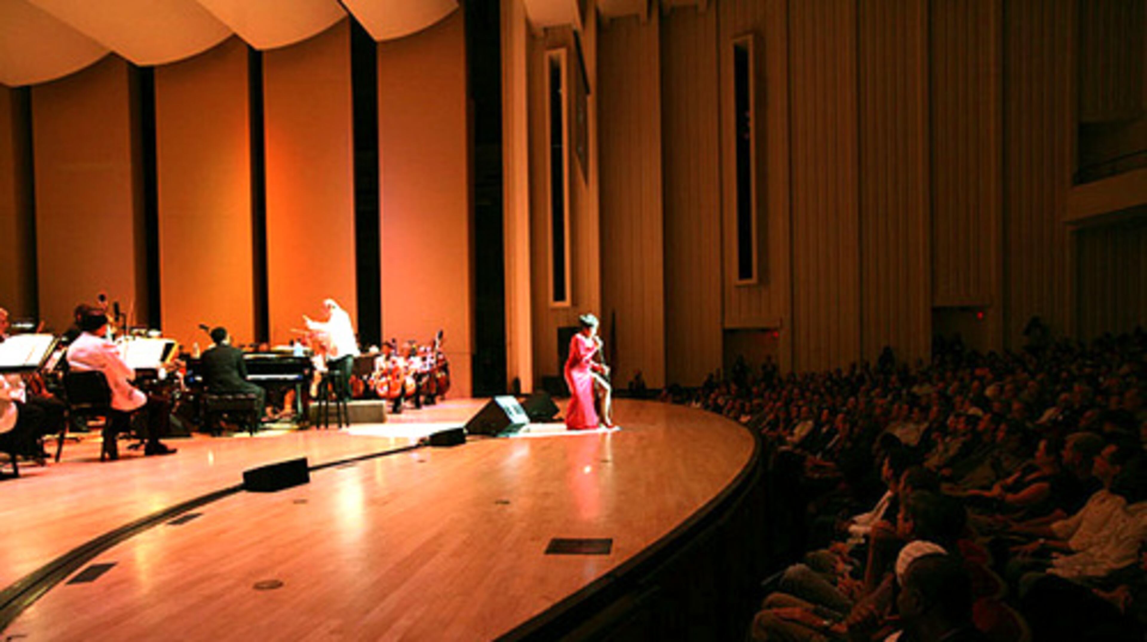 Miss Kitt won the 2001 ANNIE Award for Best Vocal Performance / Animated Feature in the role of Yzma, the villain in Disneys animated feature The Emperor's New Groove. She is shown singing "C'est si bon" with the ASO.