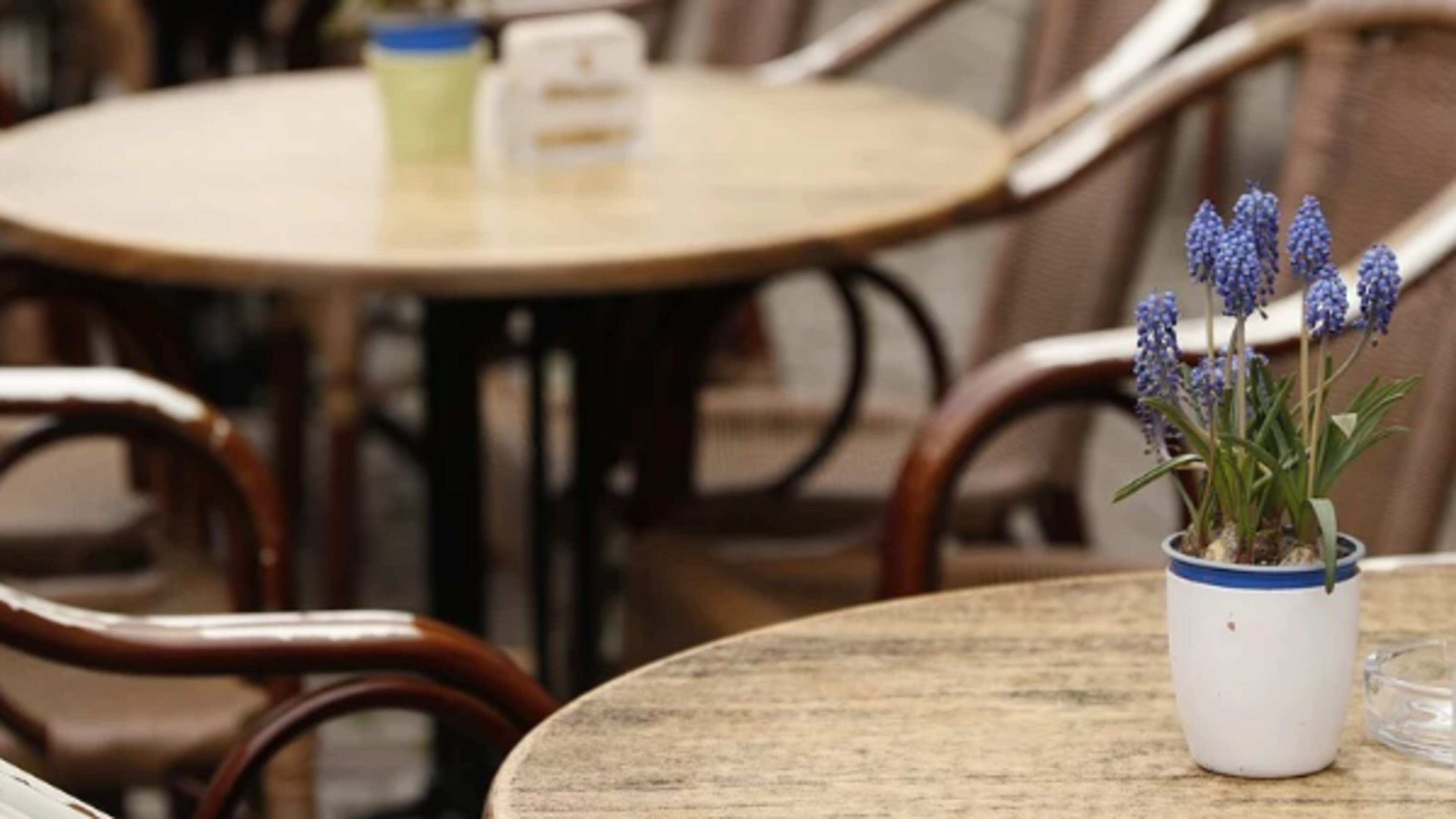 City officials in Moultrie recently approved a new ordinance that allows people to drink alcohol outdoors during certain city-sponsored downtown events.