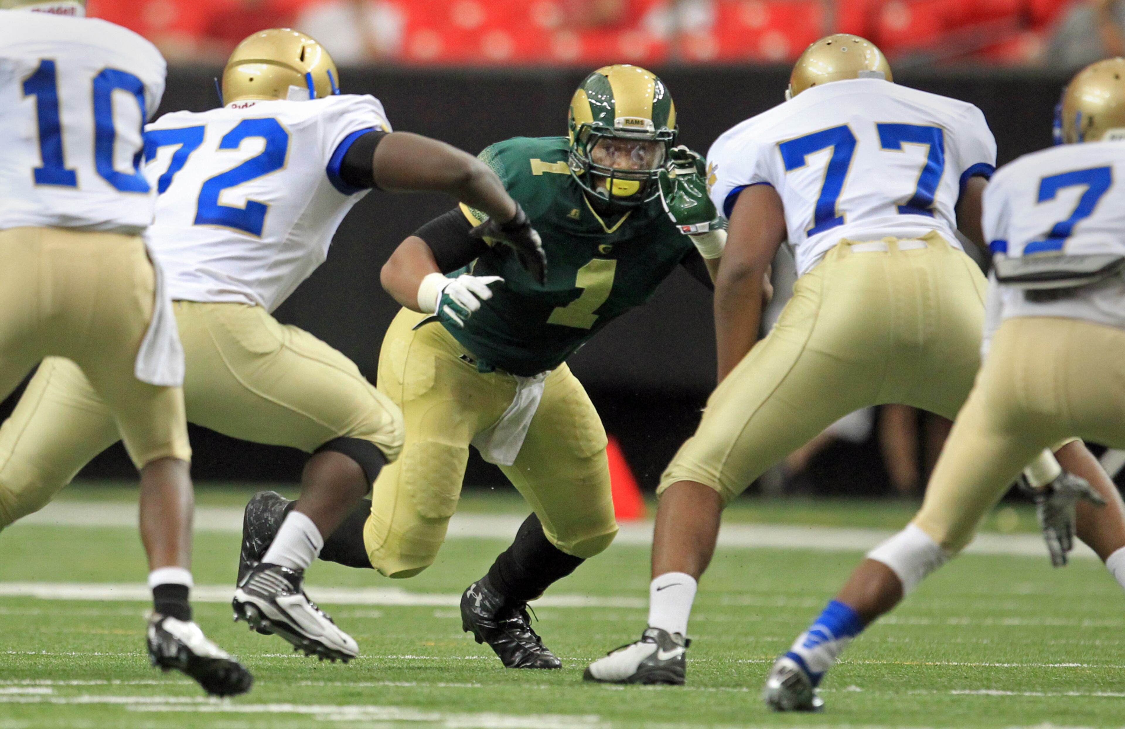 Grayson defensive end Robert Nkemdiche (1) takes off after the snap. He was often double teamed.