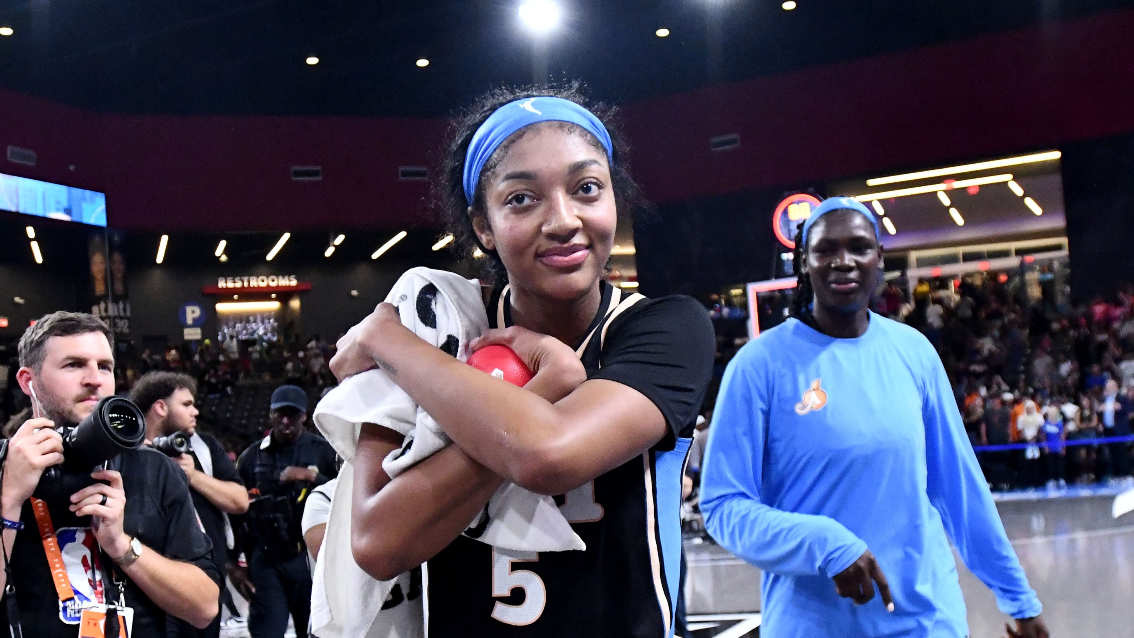 Atlanta Dream forward Angel Reese (5) celebrates after defeating the Dallas Wings in a WNBA game at Gateway Center Arena on Friday, May 22, 2026, in Atlanta. Atlanta Dream won 86-69 over Dallas Wings. (Hyosub Shin/AJC)