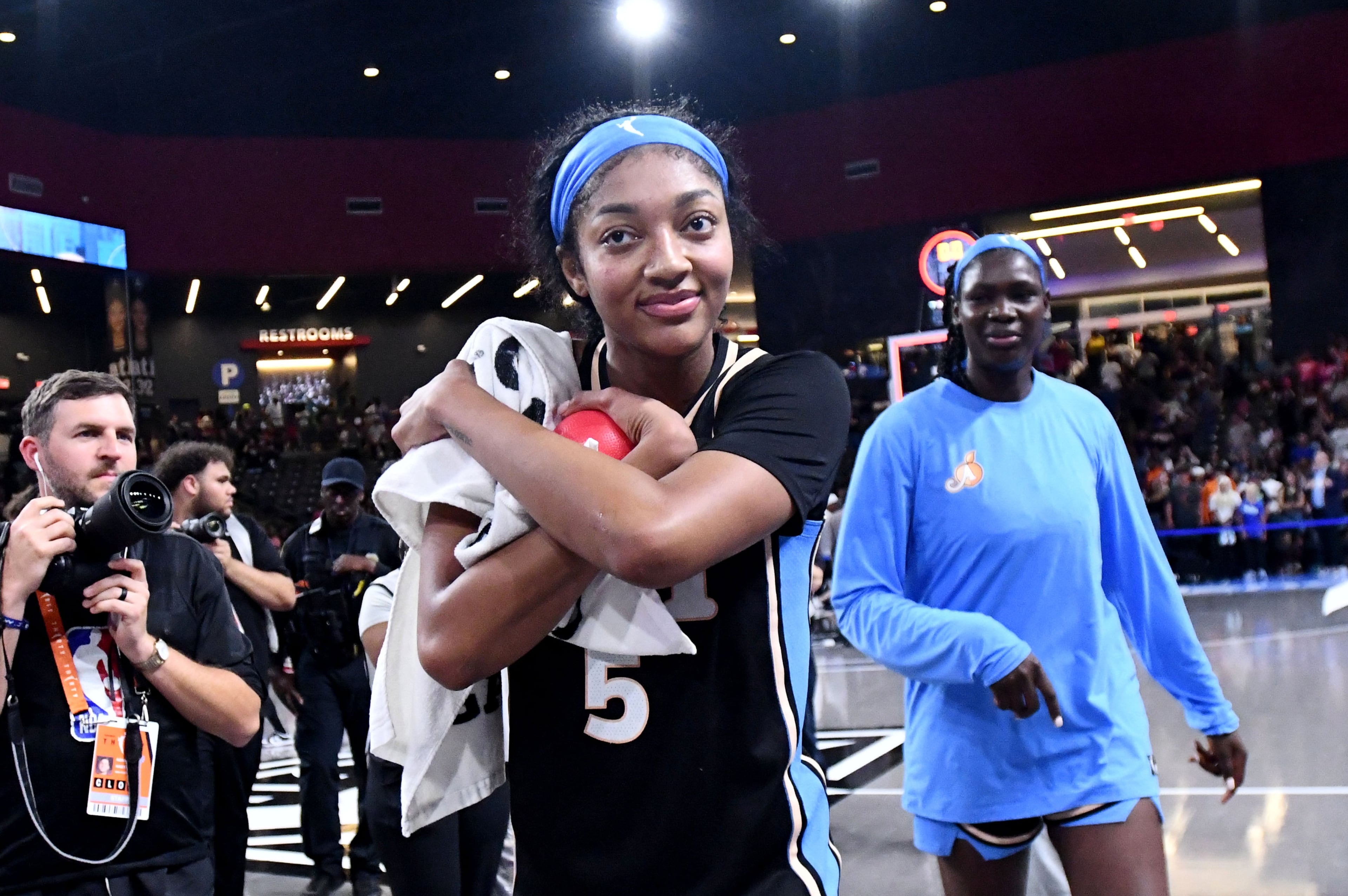 Atlanta Dream vs. Dallas Wings
