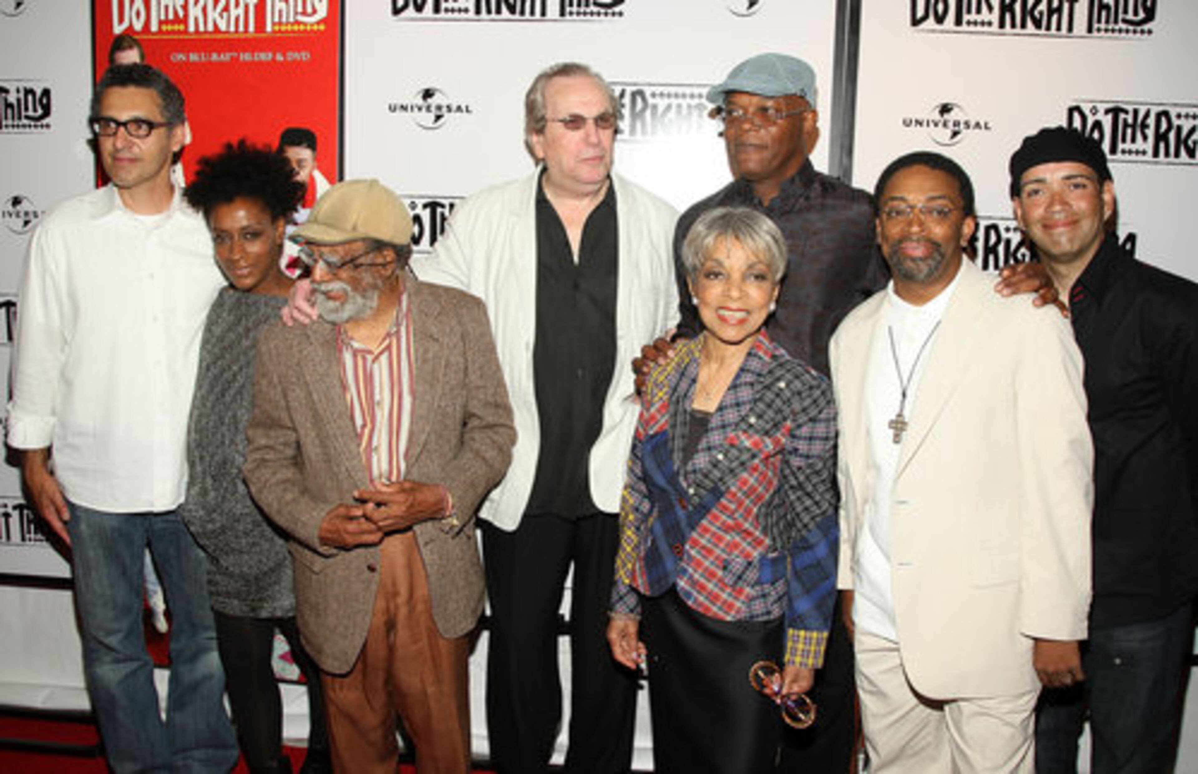 THE CAST of the movie "Do the Right Thing" reunited for a 20th-anniversary screening in New York. From left: John Turturro, Joie Lee, Bill Lee, Danny Aiello, Ruby Dee, Samuel L. Jackson, Spike Lee, and Luis Antonio Ramos. (Bill Lee and Ramos were not in the movie cast.)