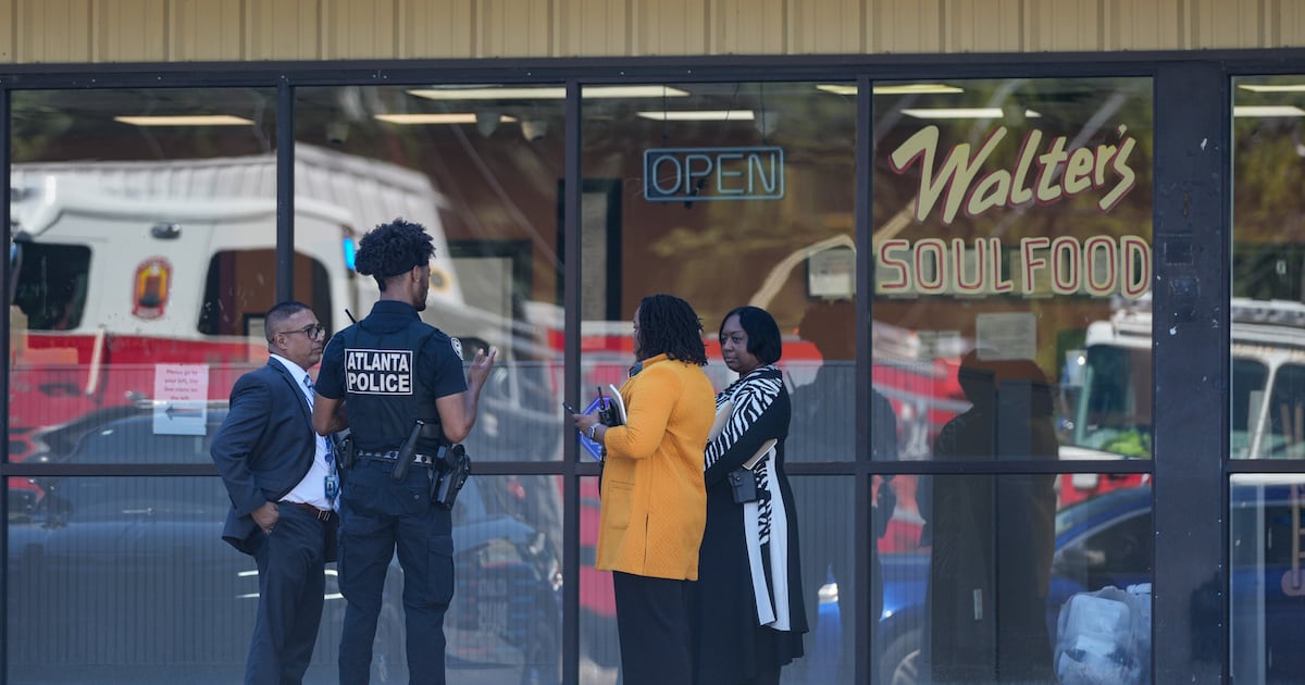Man found dead inside Atlanta restaurant vent system