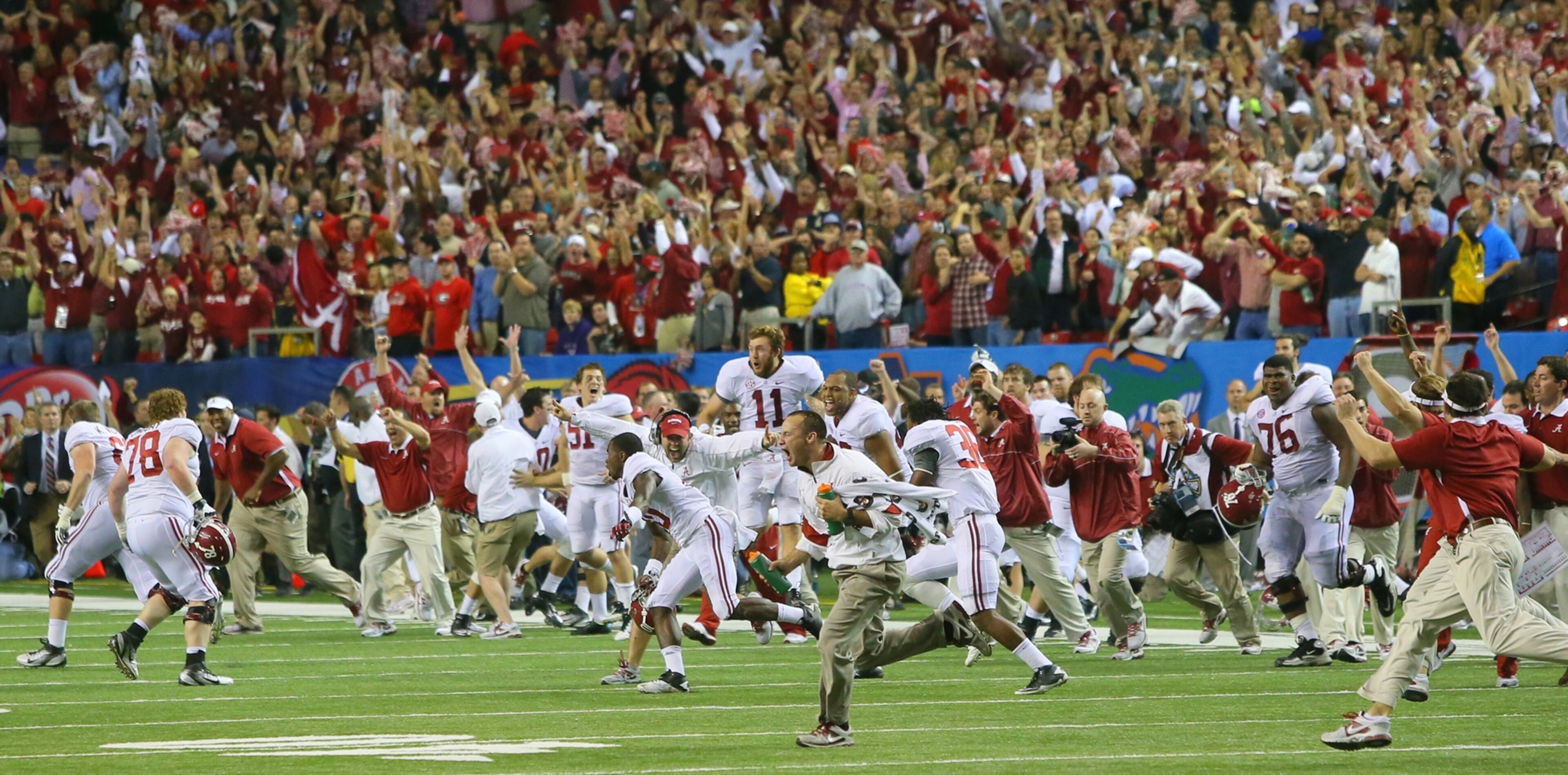 Alabama rushes the field as time expires in a 32-28 victory over the Georgia Bulldogs. Join us: Twitter, Instagram via #ugatobcs | Read about Georgia's heartbreaking loss | Complete SEC Championship coverage