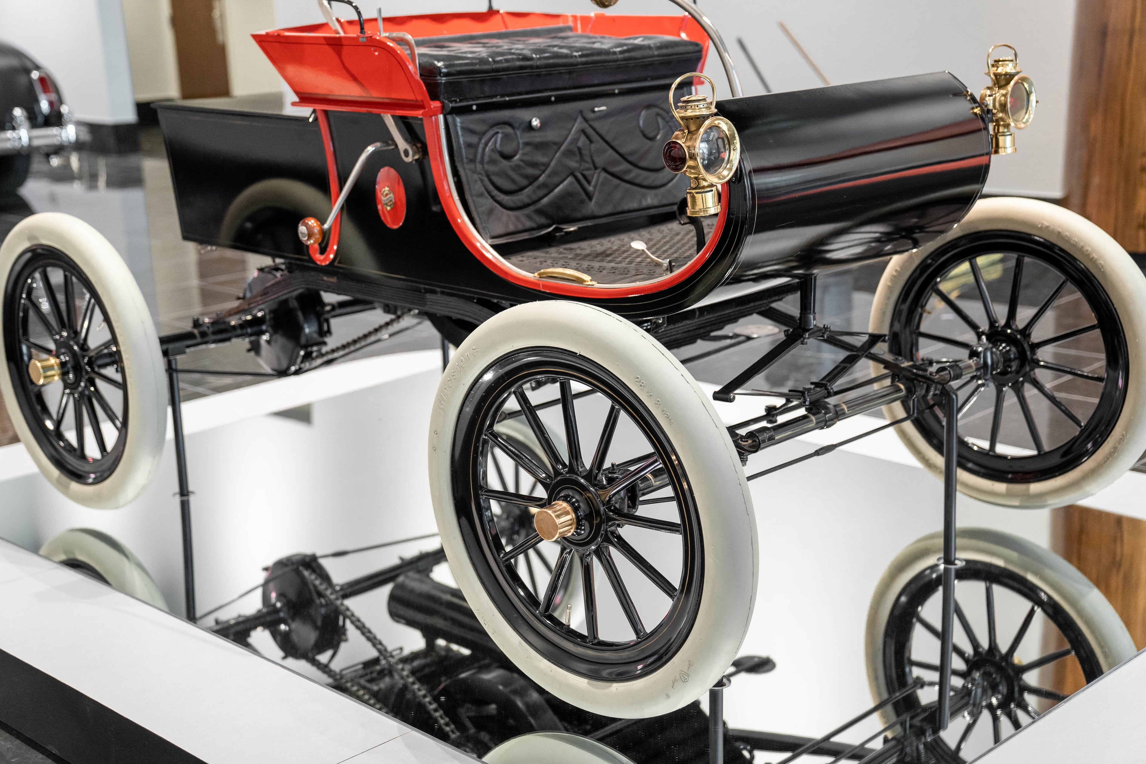 A 1903 Curved Dash Oldsmobile on display at the Savoy Automobile Museum.