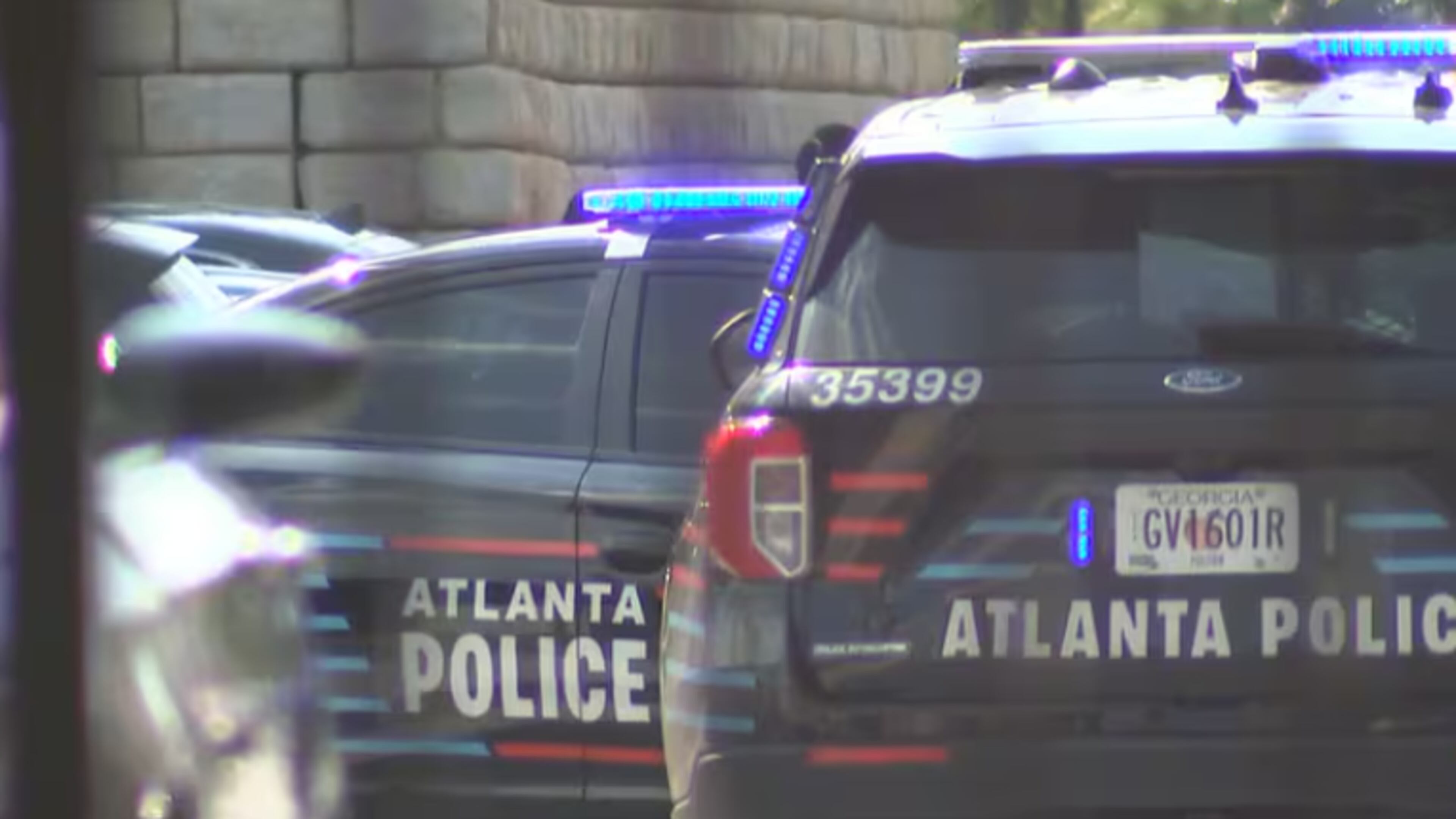 Atlanta police are investigating a fatal shooting Saturday at the Reserve at Hollywood apartments on Hollywood Road.