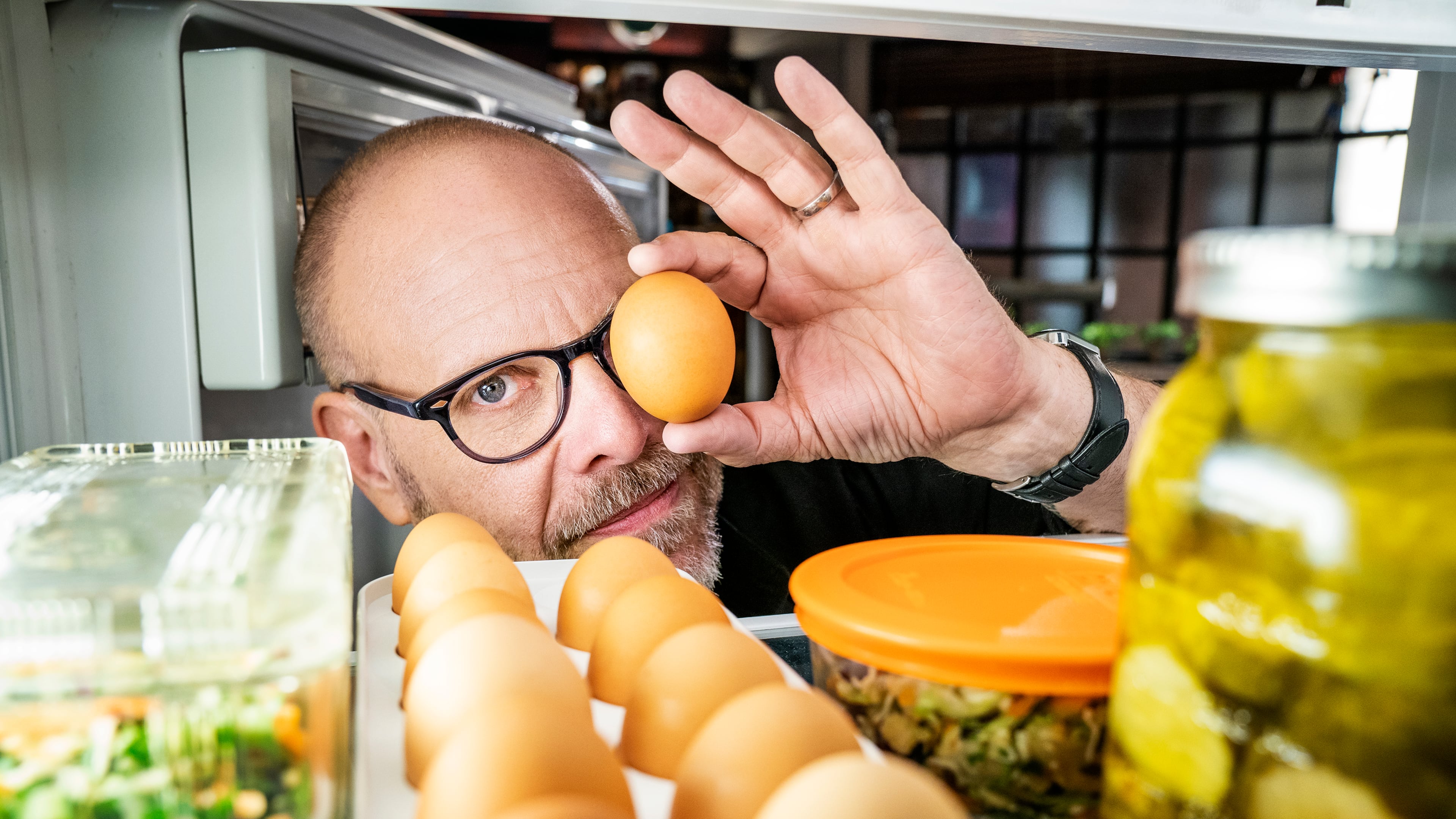 Host Alton Brown, as seen on Good Eats: The Return, Season 15.