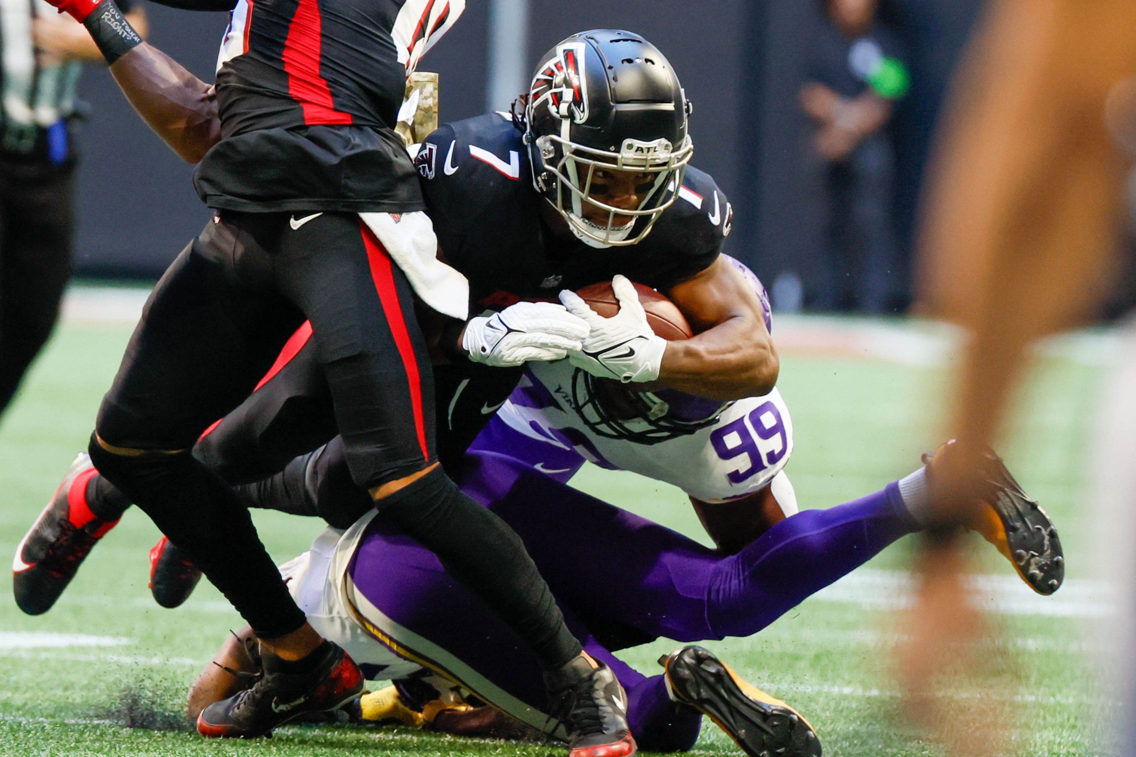 Falcons running back Bijan Robinson runs during the first half against the Vikings on Sunday, Nov. 5, 2023, at Mercedes-Benz Stadium in Atlanta.
Miguel Martinez/miguel.martinezjimenez@ajc.com