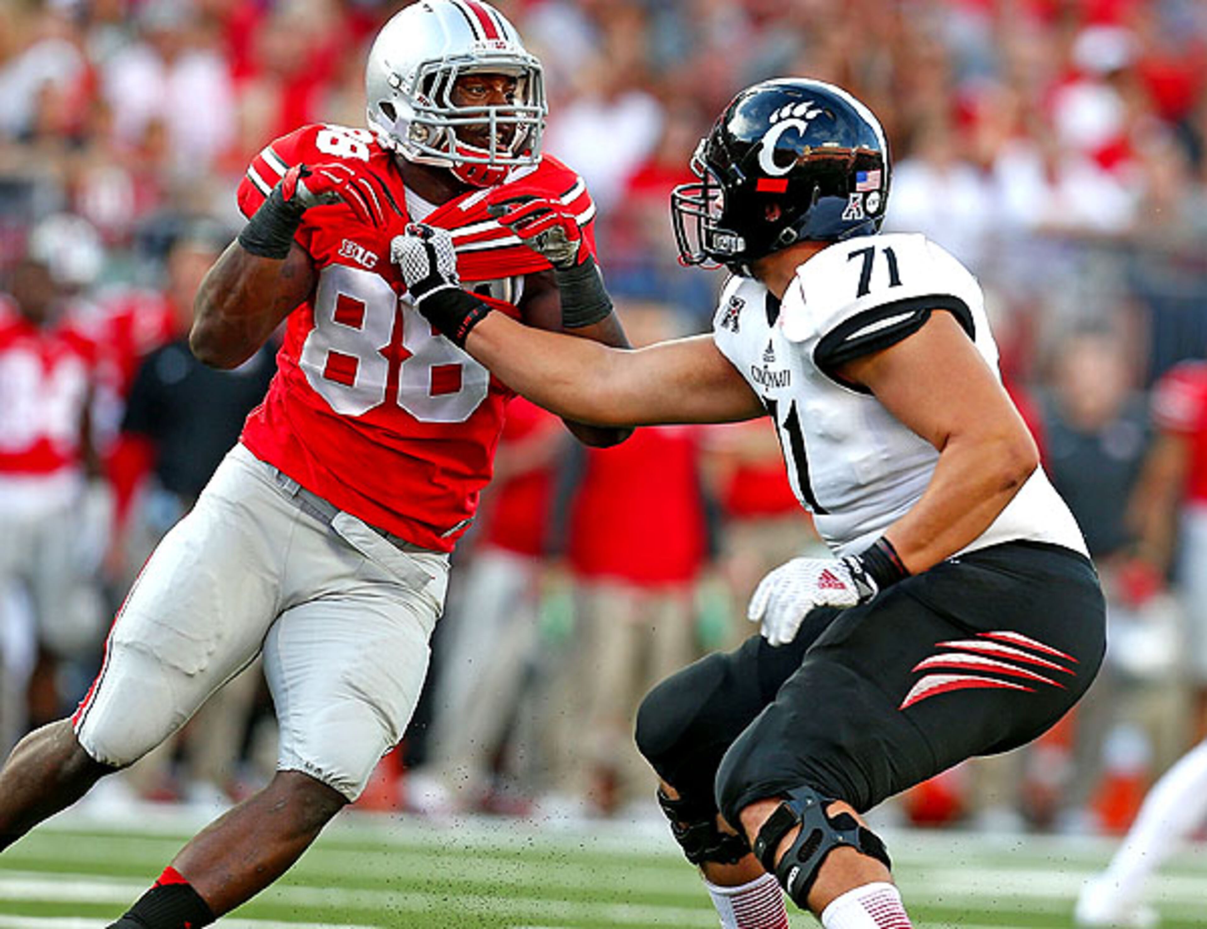 Ohio State plays Cincinnati at Ohio Stadium on Saturday, September 27, 2014 in Columbus, Ohio. Cincinnati left tackle Eric Lefeld against Ohio State at Ohio Stadium on Saturday, September 27, 2014 in Columbus, Ohio. (Associated PRess)