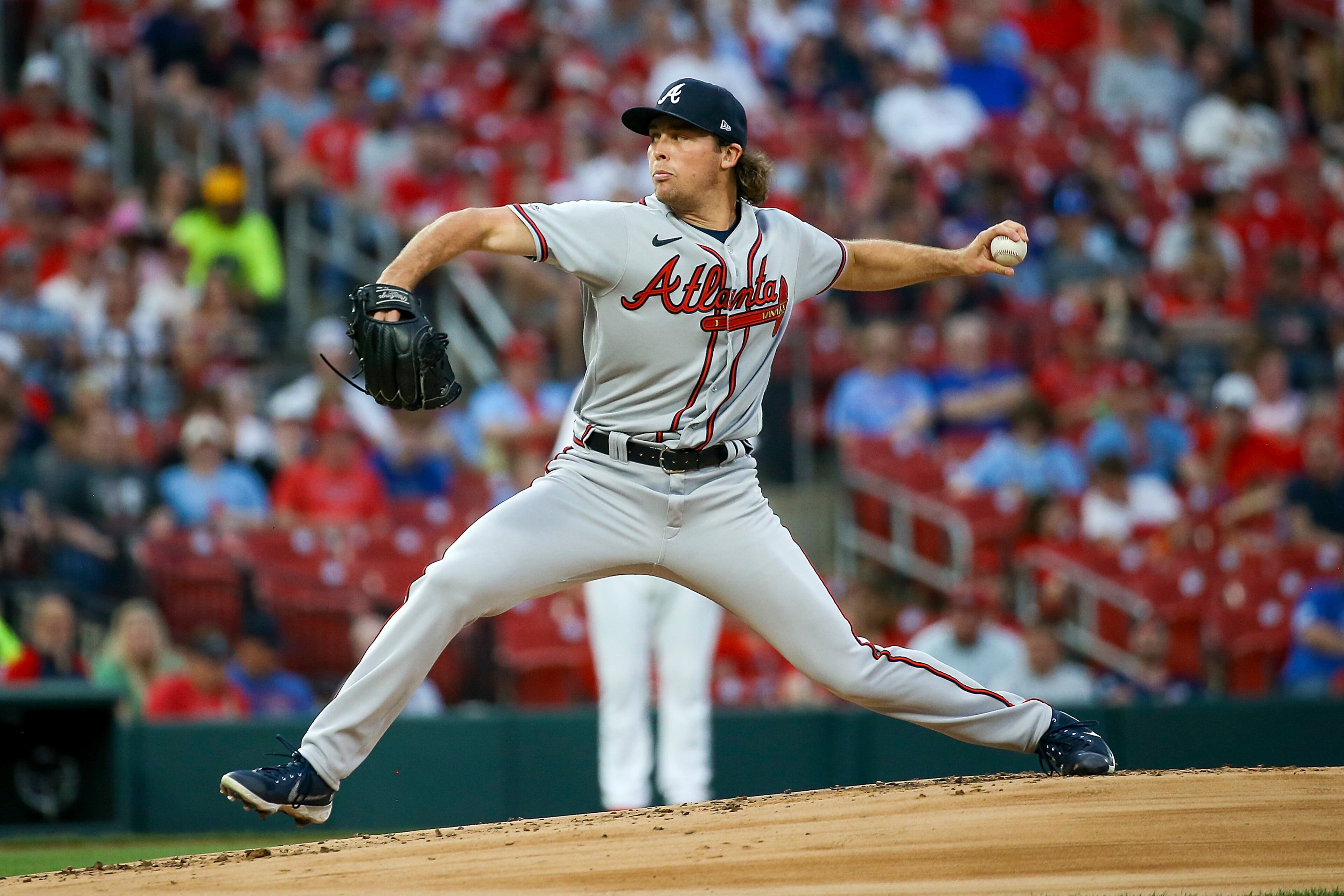 Braves rookie Dylan Dodd delivers a pitch against the Cardinals in St. Louis Tuesday night. The Braves won 4-1.