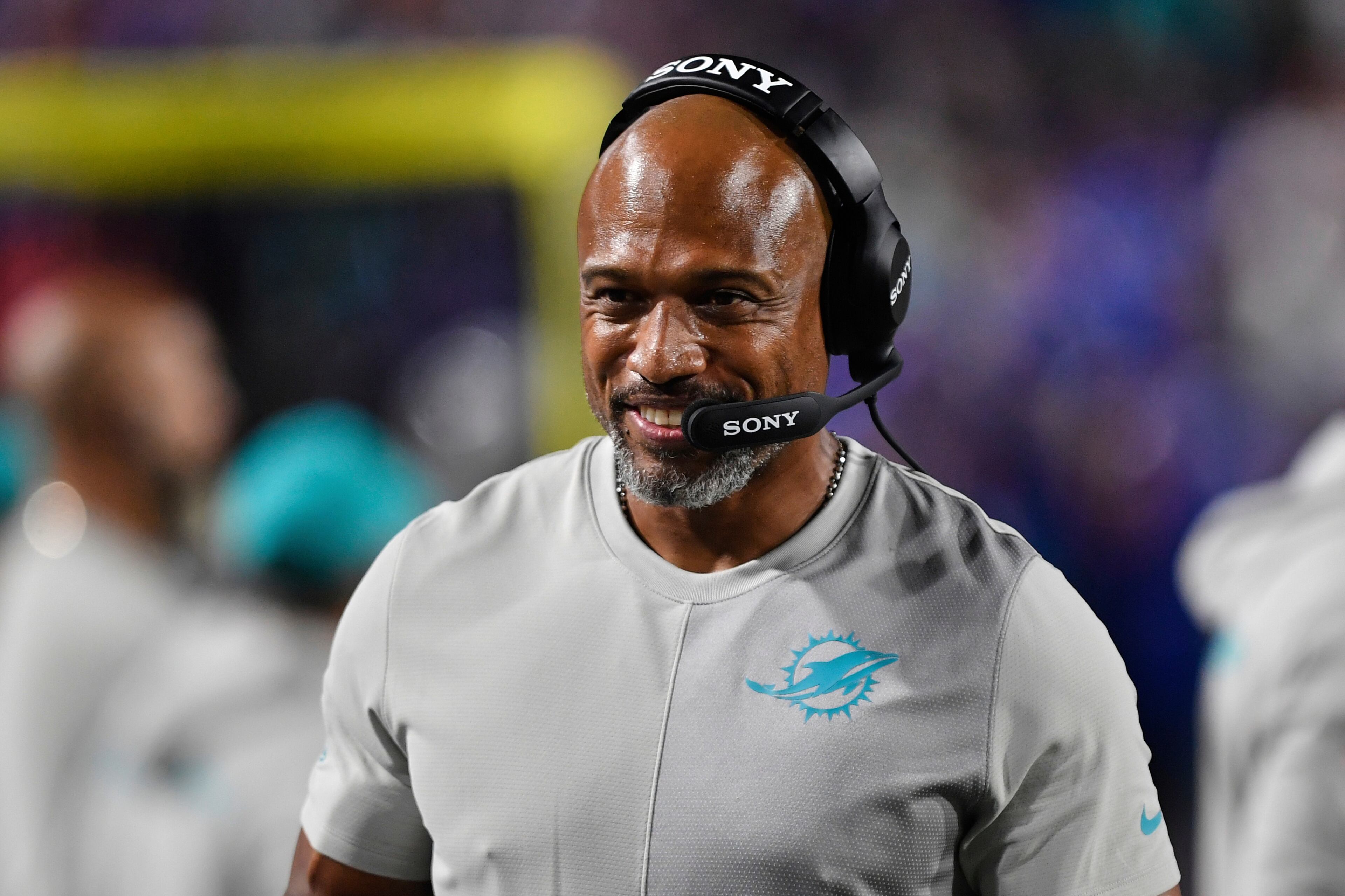 Dolphins defensive coordinator Anthony Weaver — pictured in a September game against the Bills — interviewed for the Falcons' head coaching job in 2024. (Adrian Kraus/AP 2025)