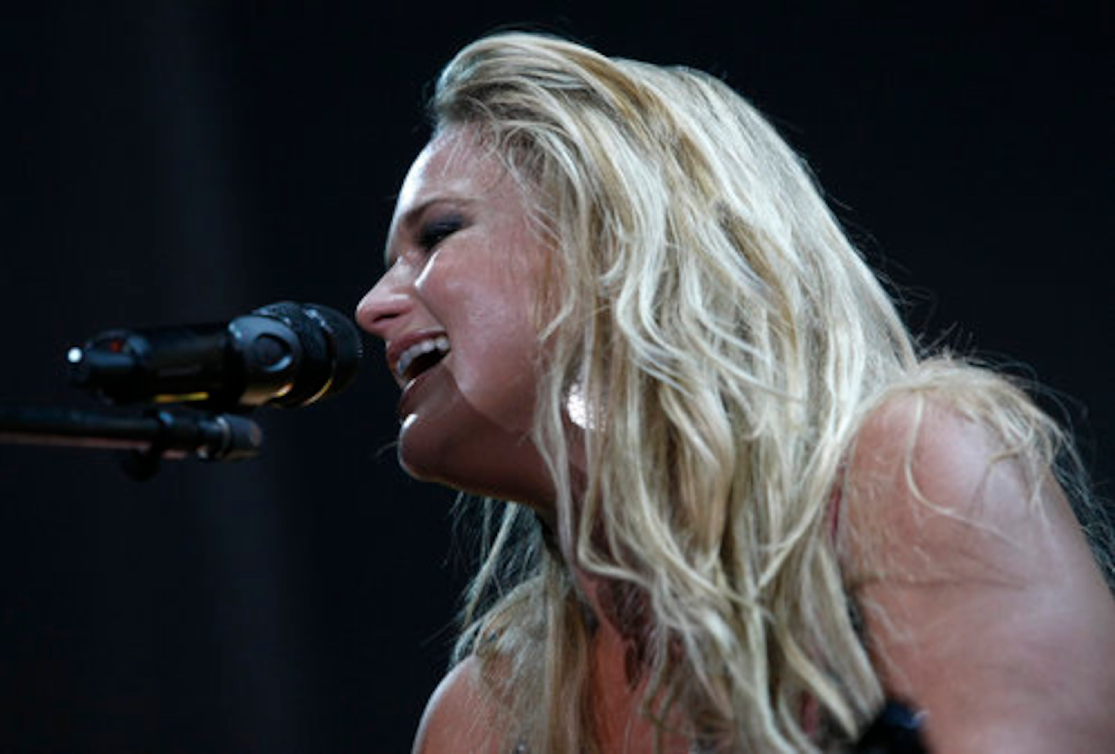 Miranda Lambert is only the third female country singer in history to have three records debut at Number 1 on Billboard Country Albums chart.