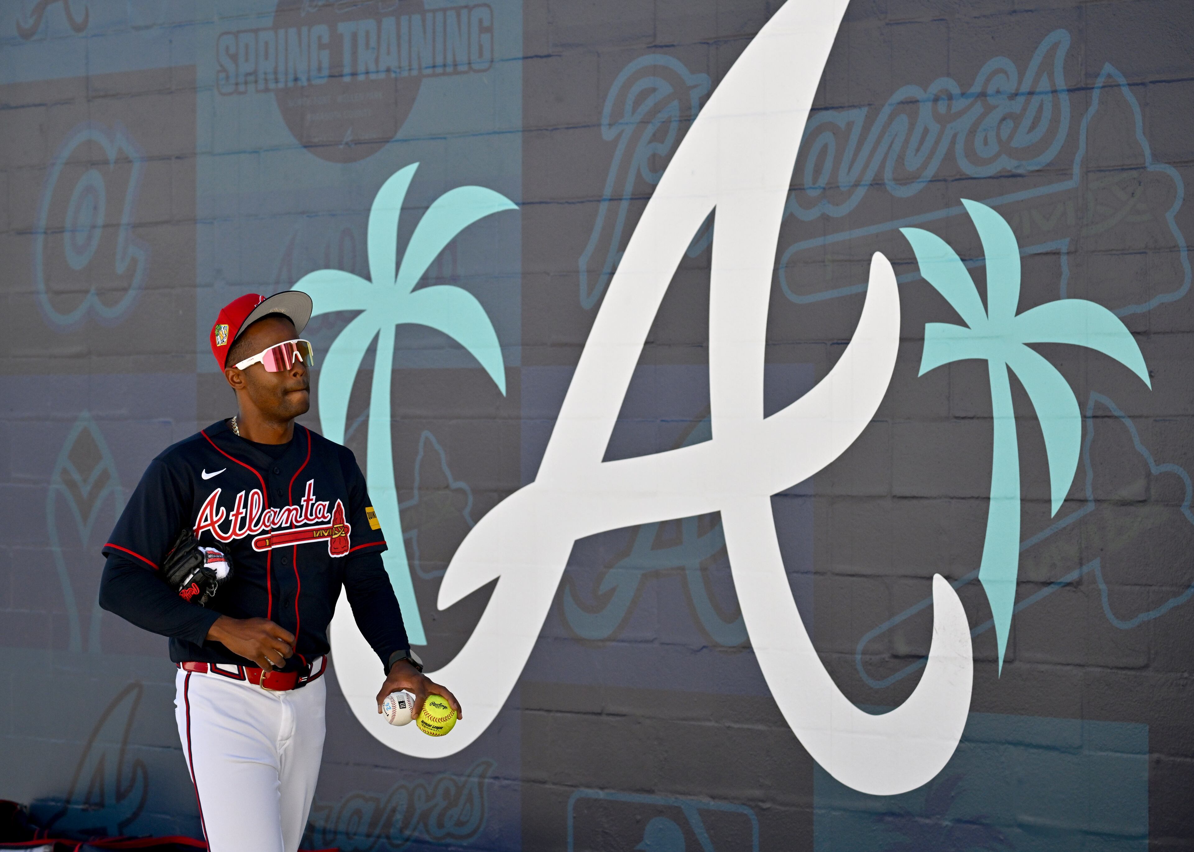 Atlanta Braves pitcher Raisel Iglesias walks back to the clubhouse during the first day of pitchers and catchers workouts at CoolToday Park on Tuesday, Feb. 10, 2026, in North Port, Fla. (Hyosub Shin/AJC)