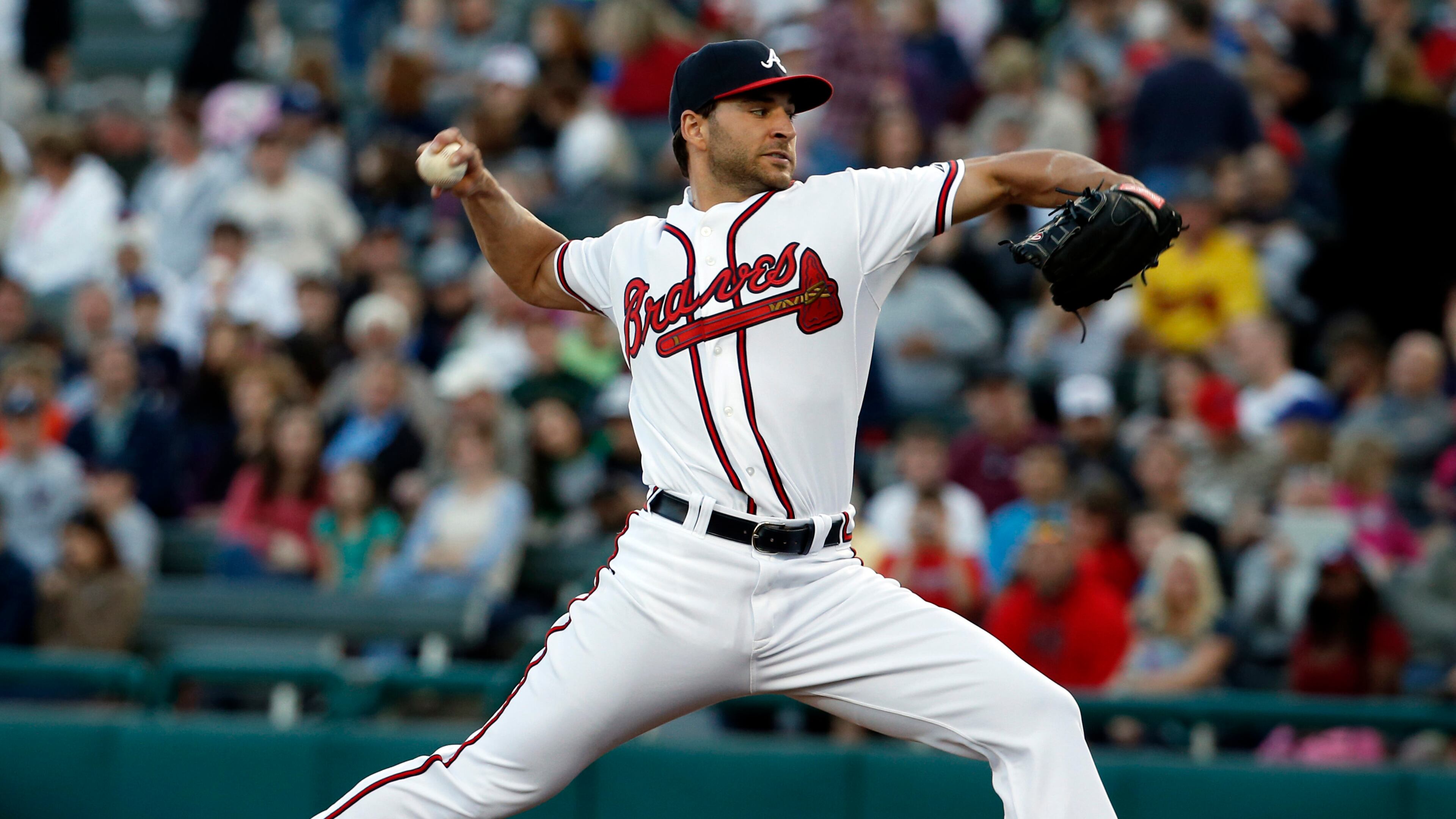 Atlanta Braves starting pitcher Brandon Beachy throws in the first inning of a spring exhibition baseball game against the Houston Astros, Friday, Feb. 28, 2014, in Kissimmee, Fla. (AP Photo/Alex Brandon)