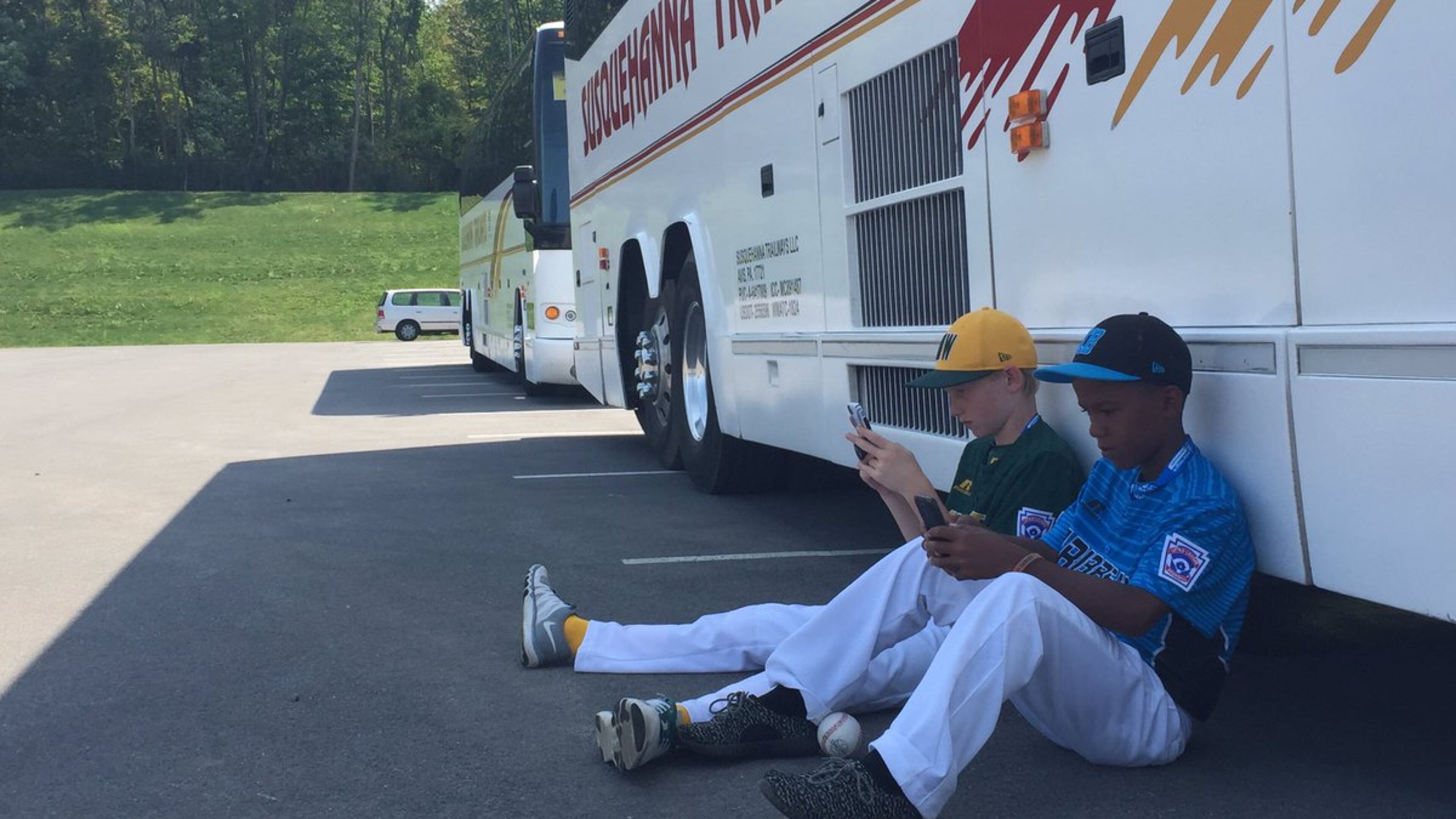 Dominican Edward Uceta was bummed after allowing walk-off triple to Venezuela in Little League World Series on Monday. (Credit: @bob_holtzman on Twitter)