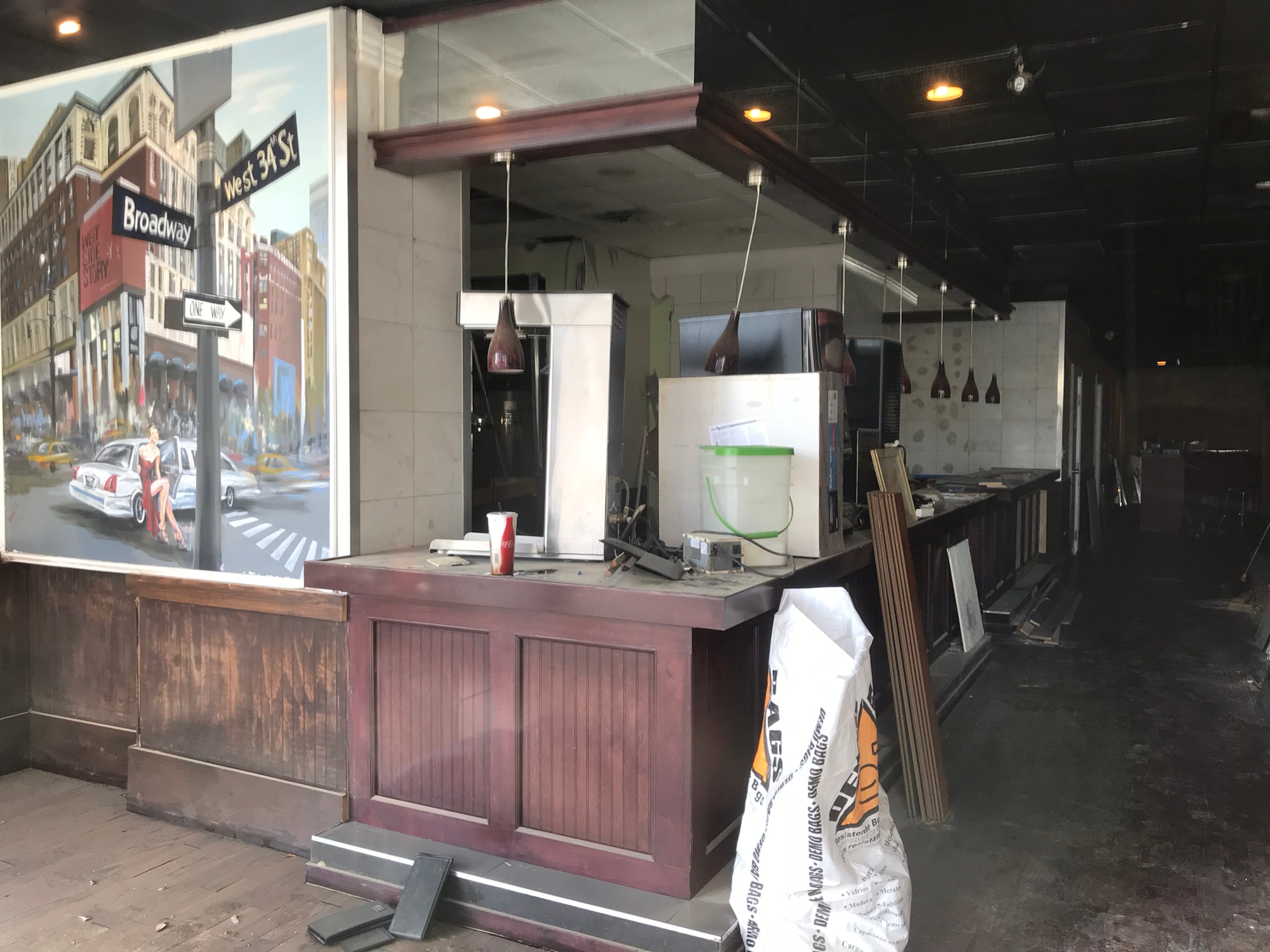 What the interior of what used to be the Broadway Diner and will be Peachtree & North. CREDIT: Rodney Ho/rho@ajc.com